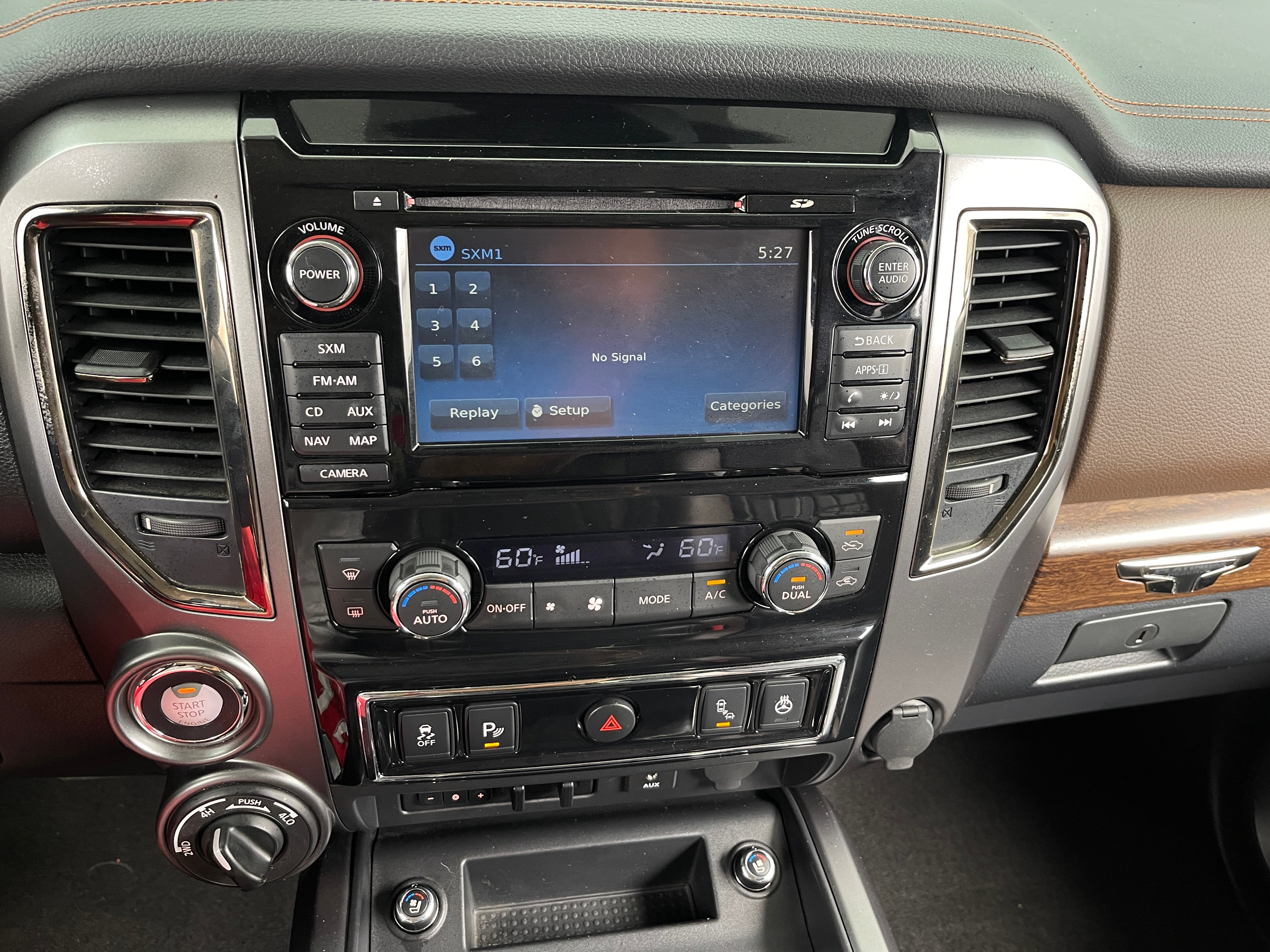 2016 Nissan Titan Platinum Reserve 3