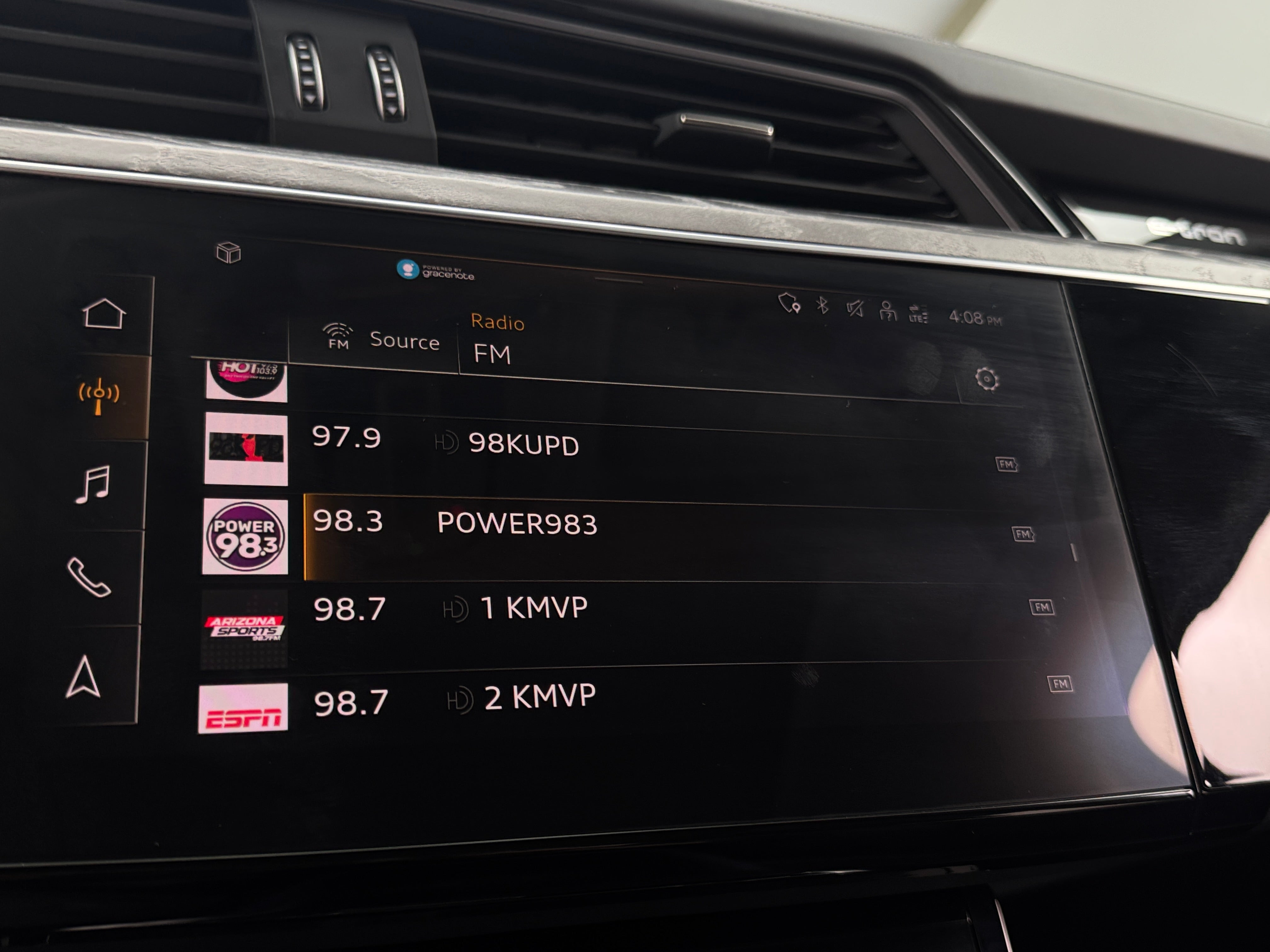 2021 Audi e-tron S Prestige 3