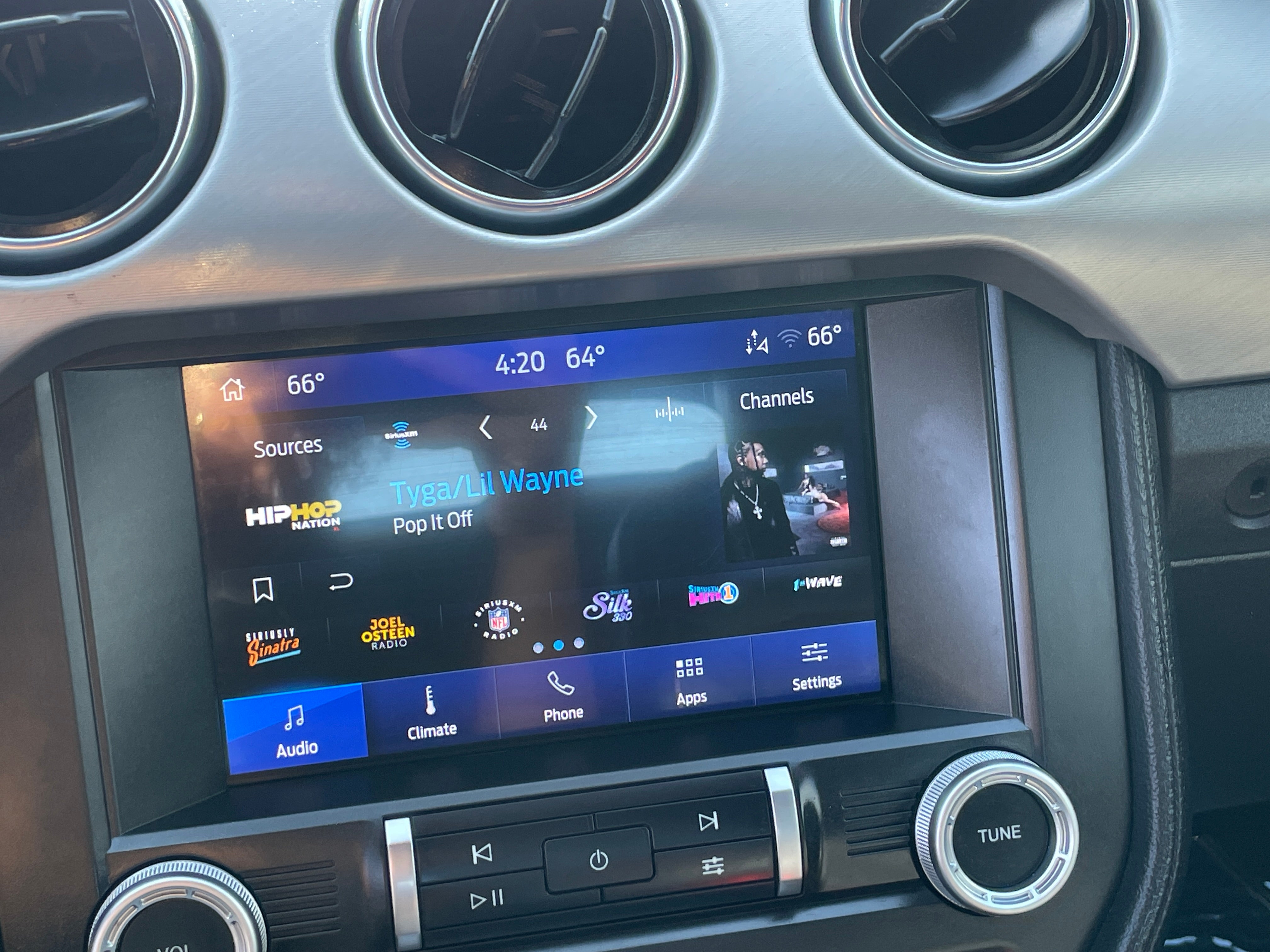 2023 Ford Mustang  4