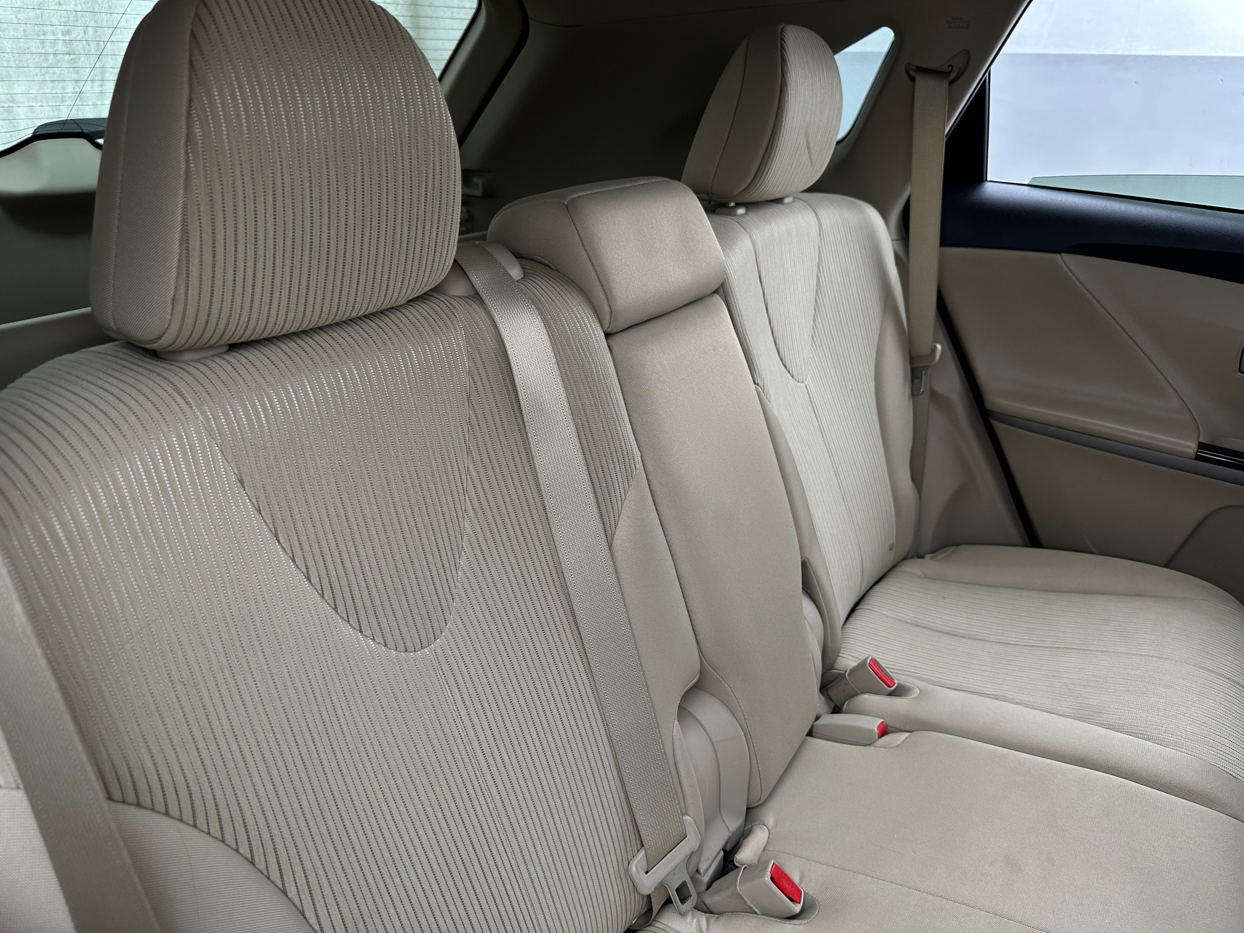 2013 Toyota Venza LE 6