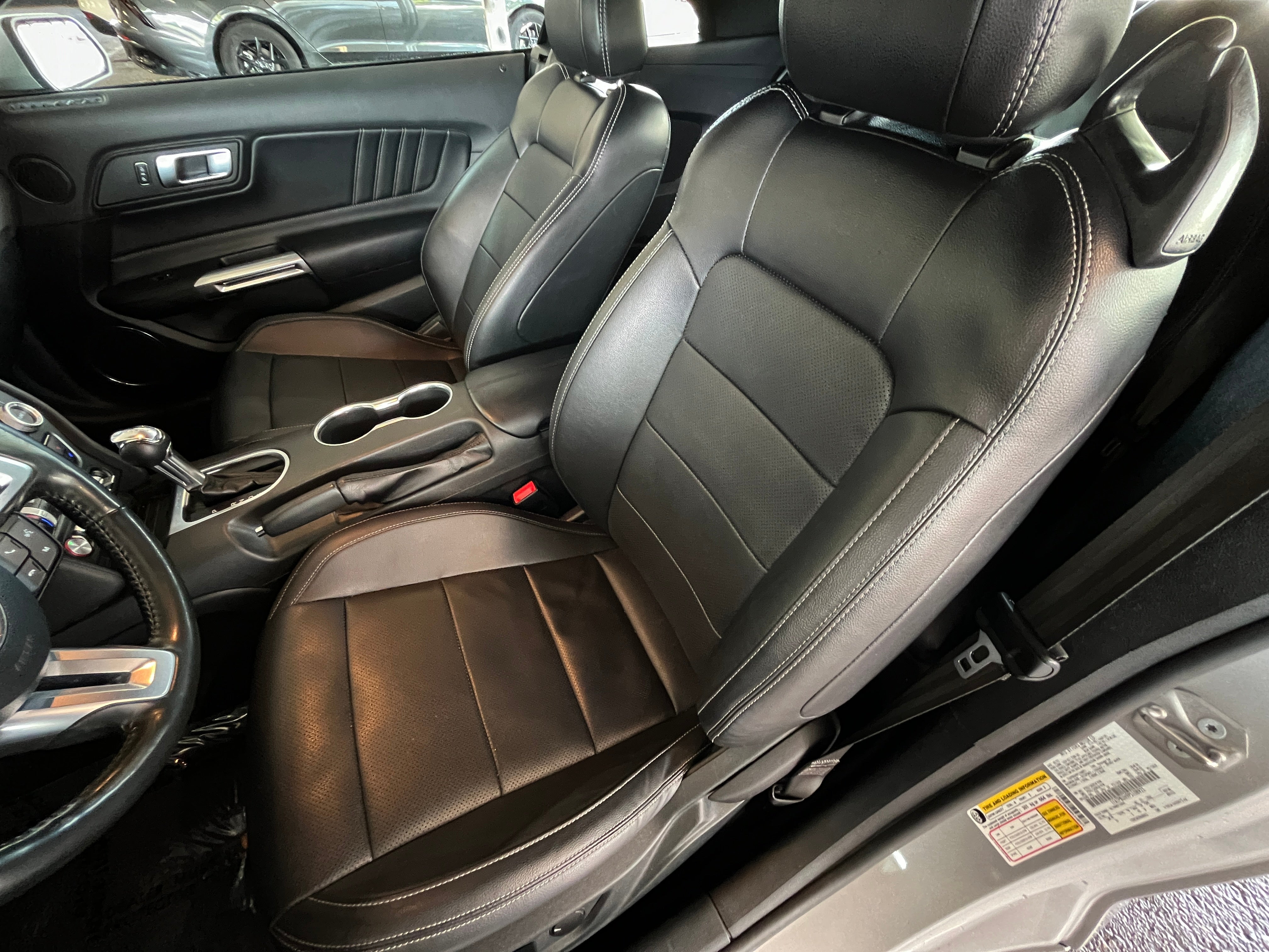 2023 Ford Mustang  2