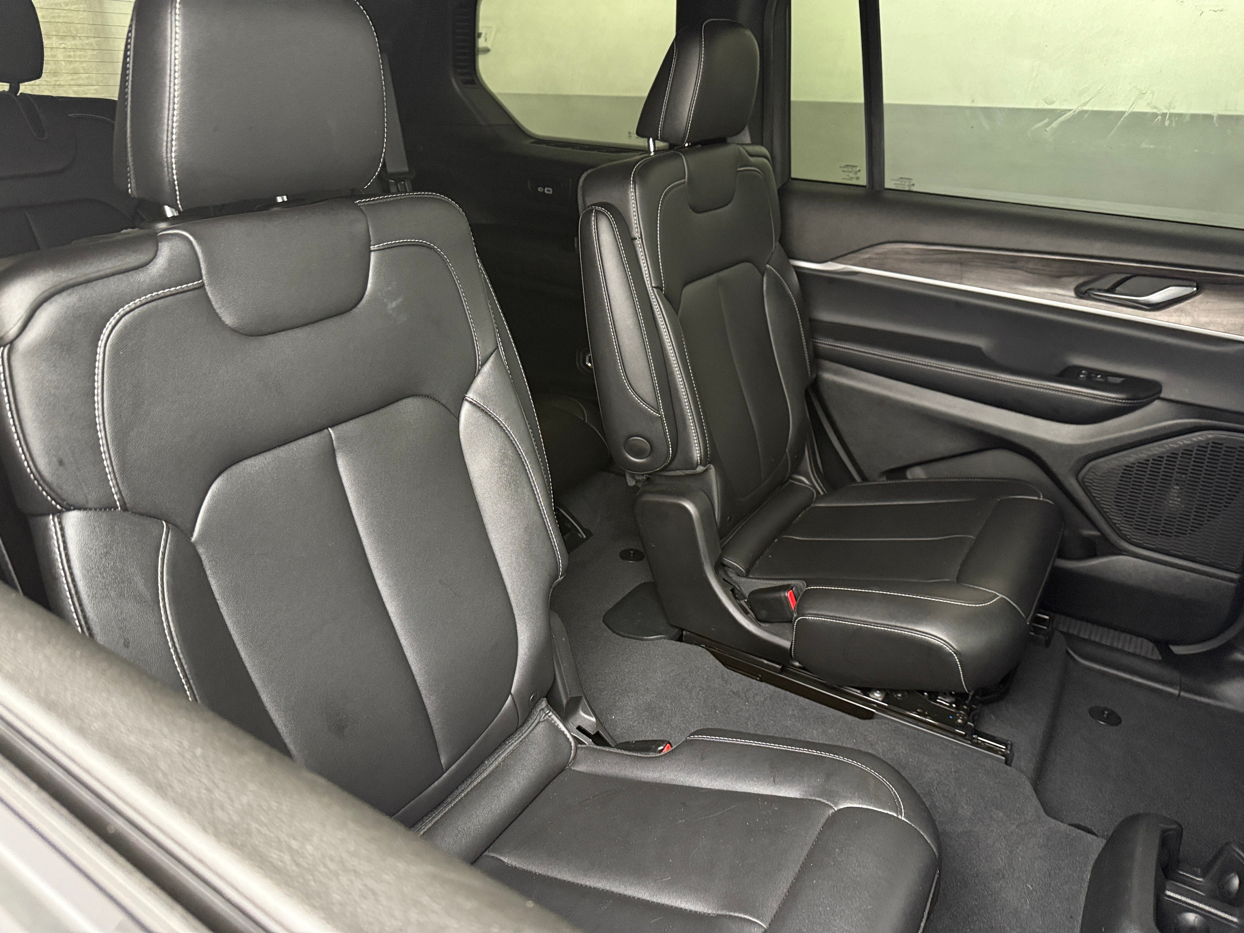2024 Jeep Grand Cherokee L Limited Edition 5