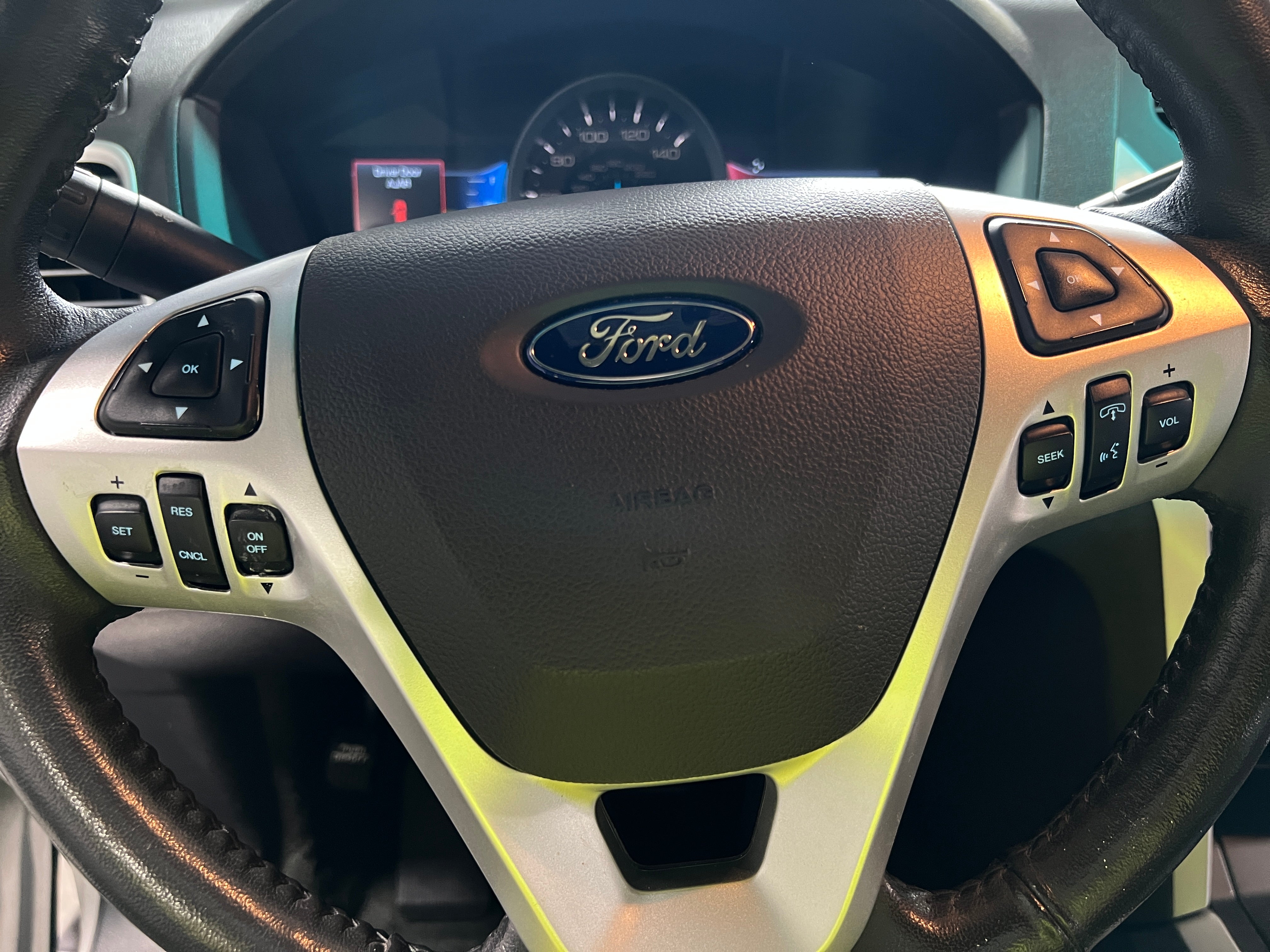 2014 Ford Explorer Limited 4