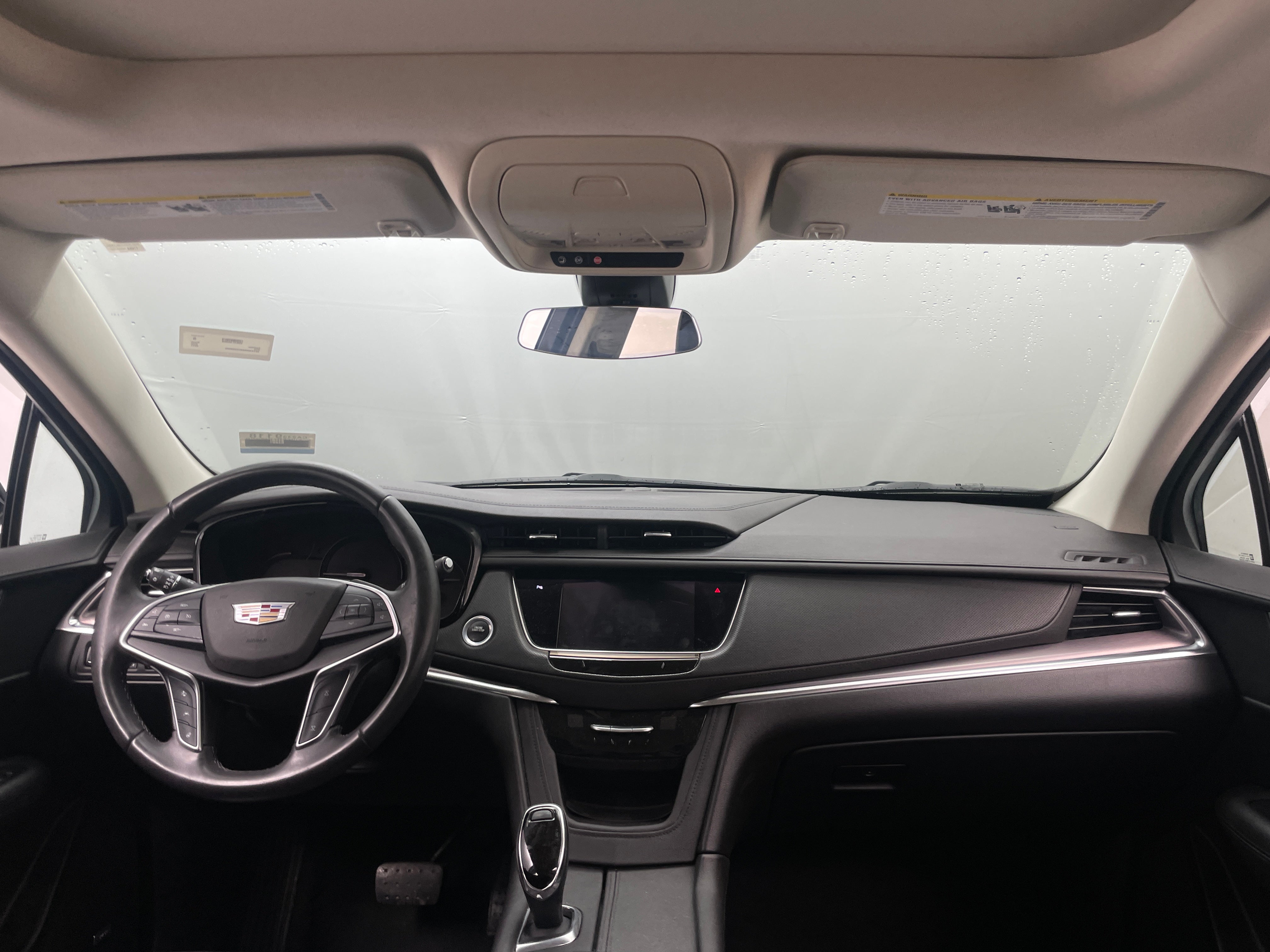 2017 Cadillac XT5 Luxury 2