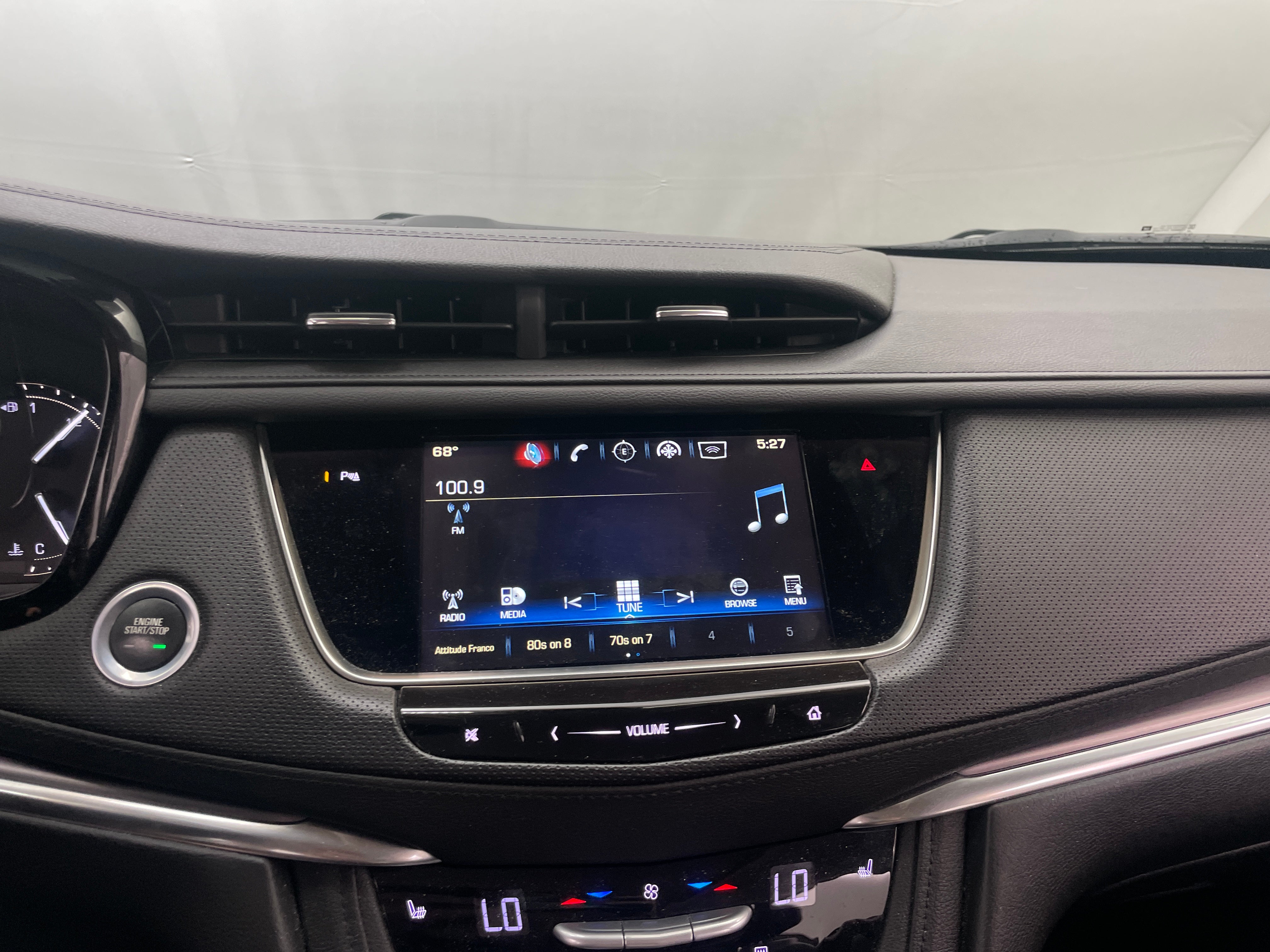 2017 Cadillac XT5 Luxury 3