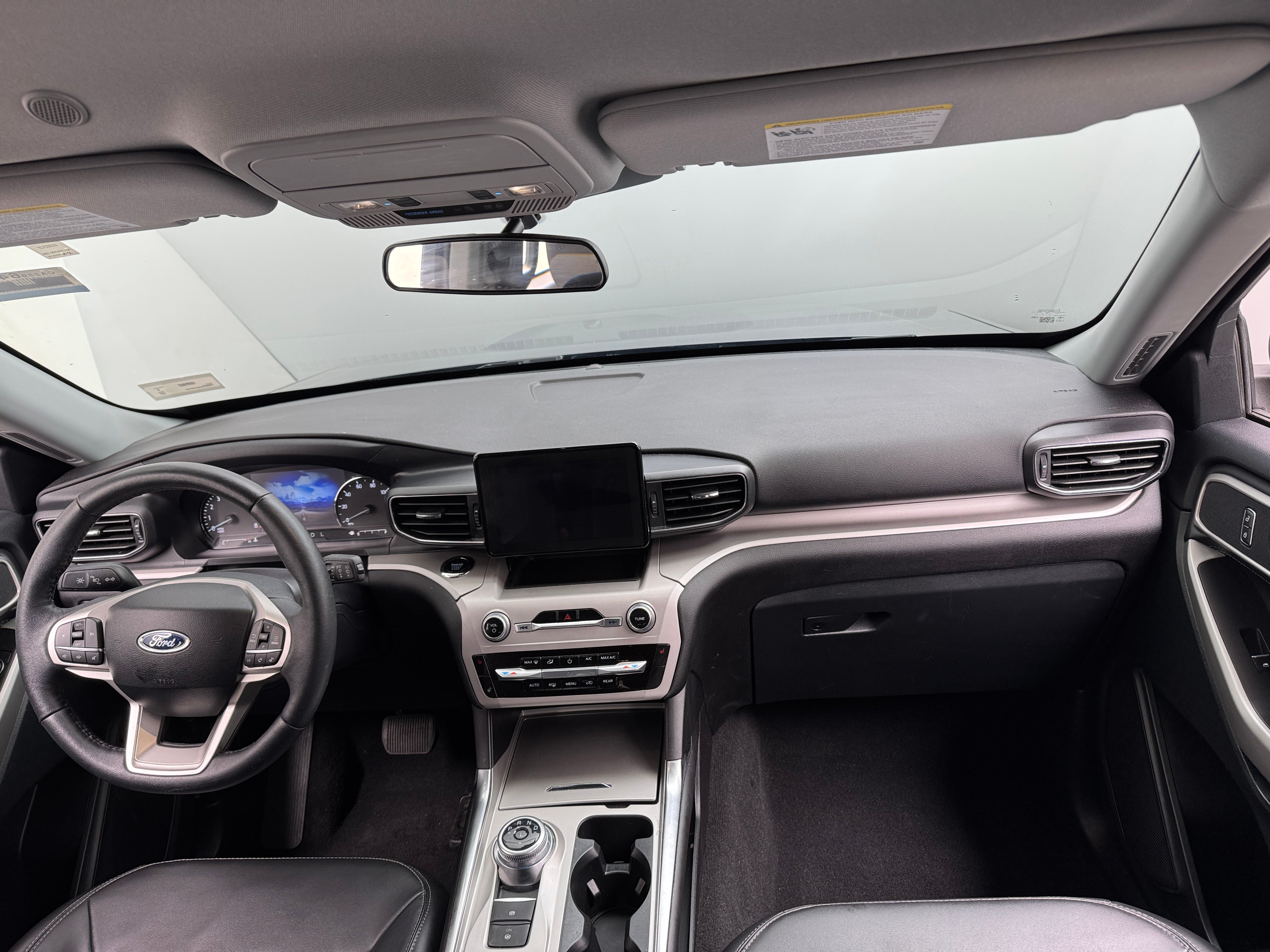 2024 Ford Explorer XLT 3