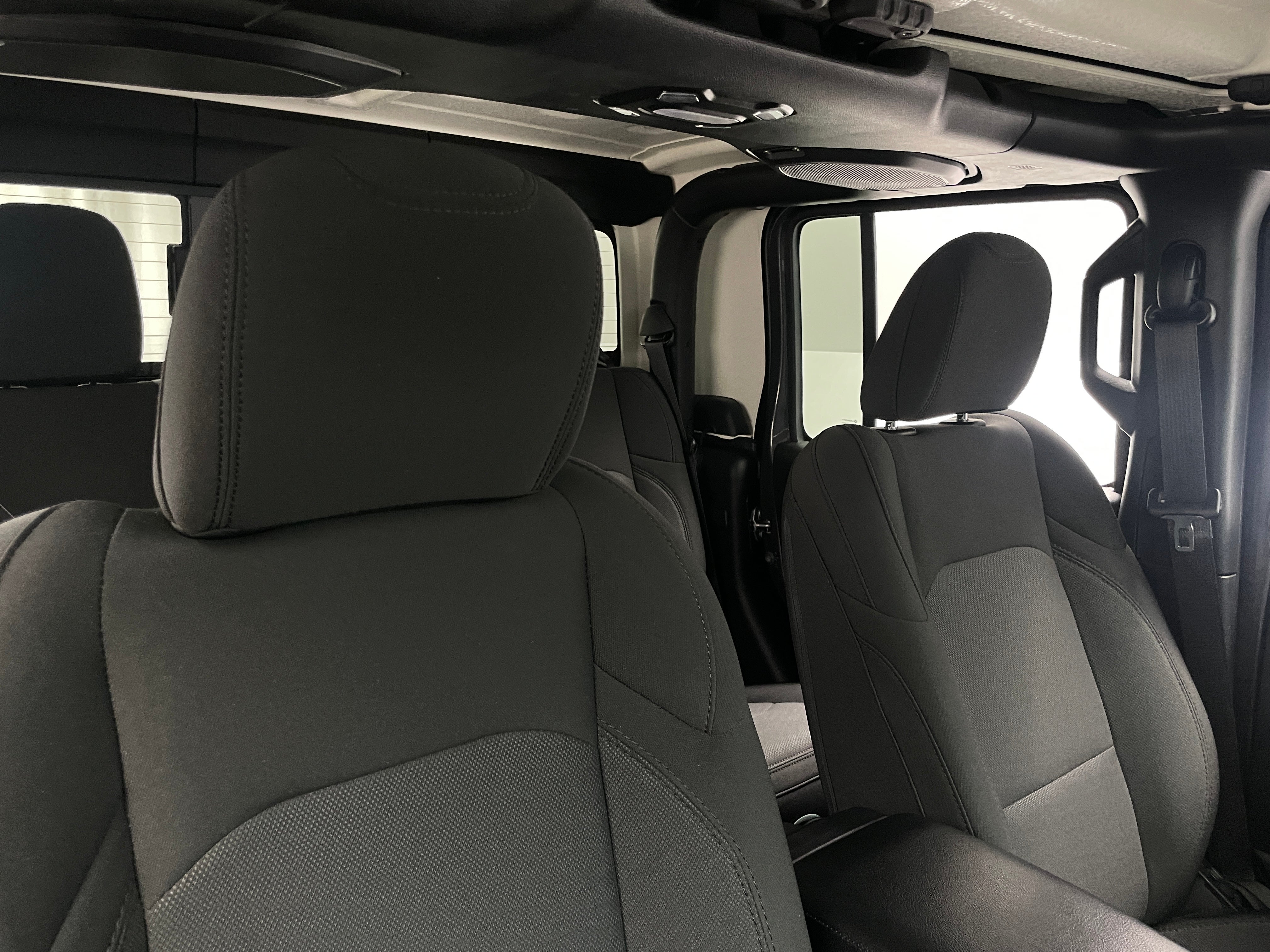 2023 Jeep Gladiator Sport S 2
