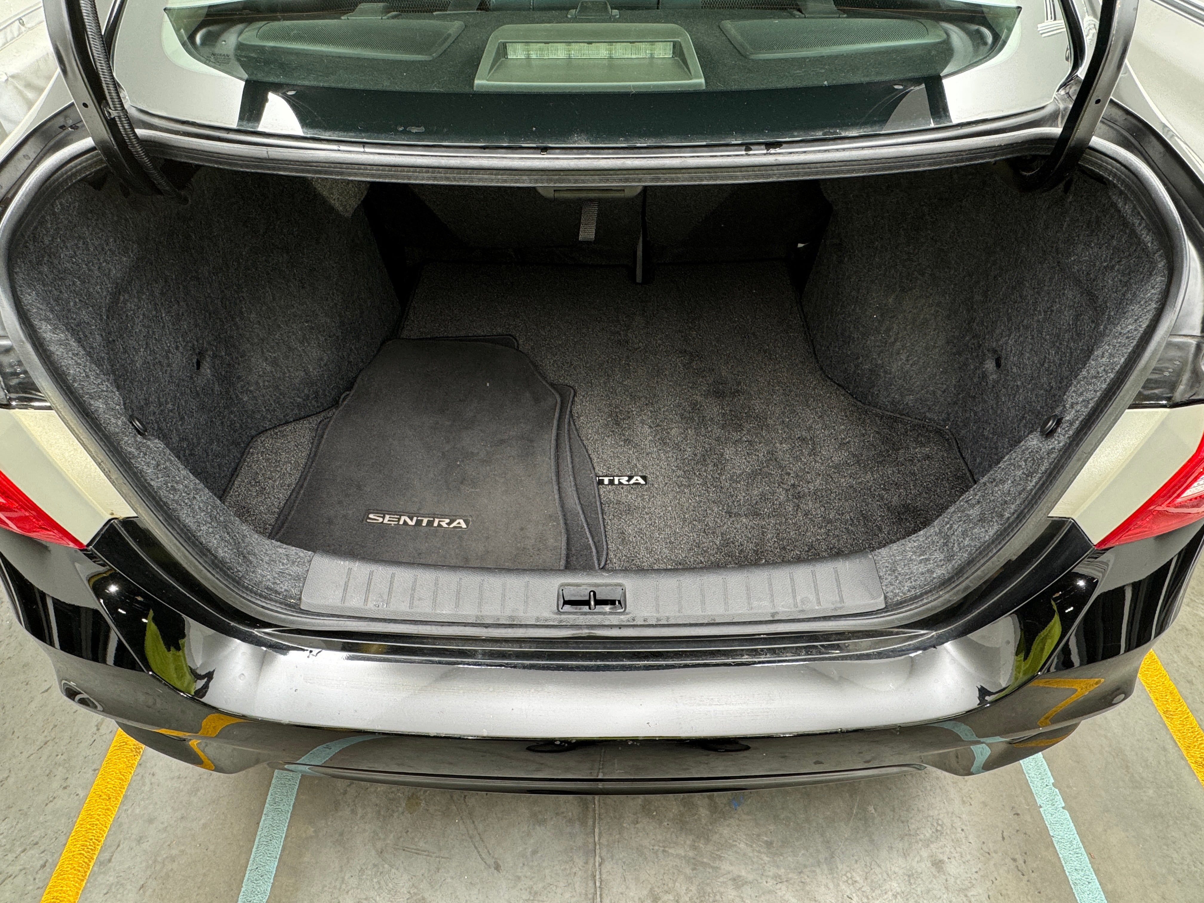2019 Nissan Sentra S 7