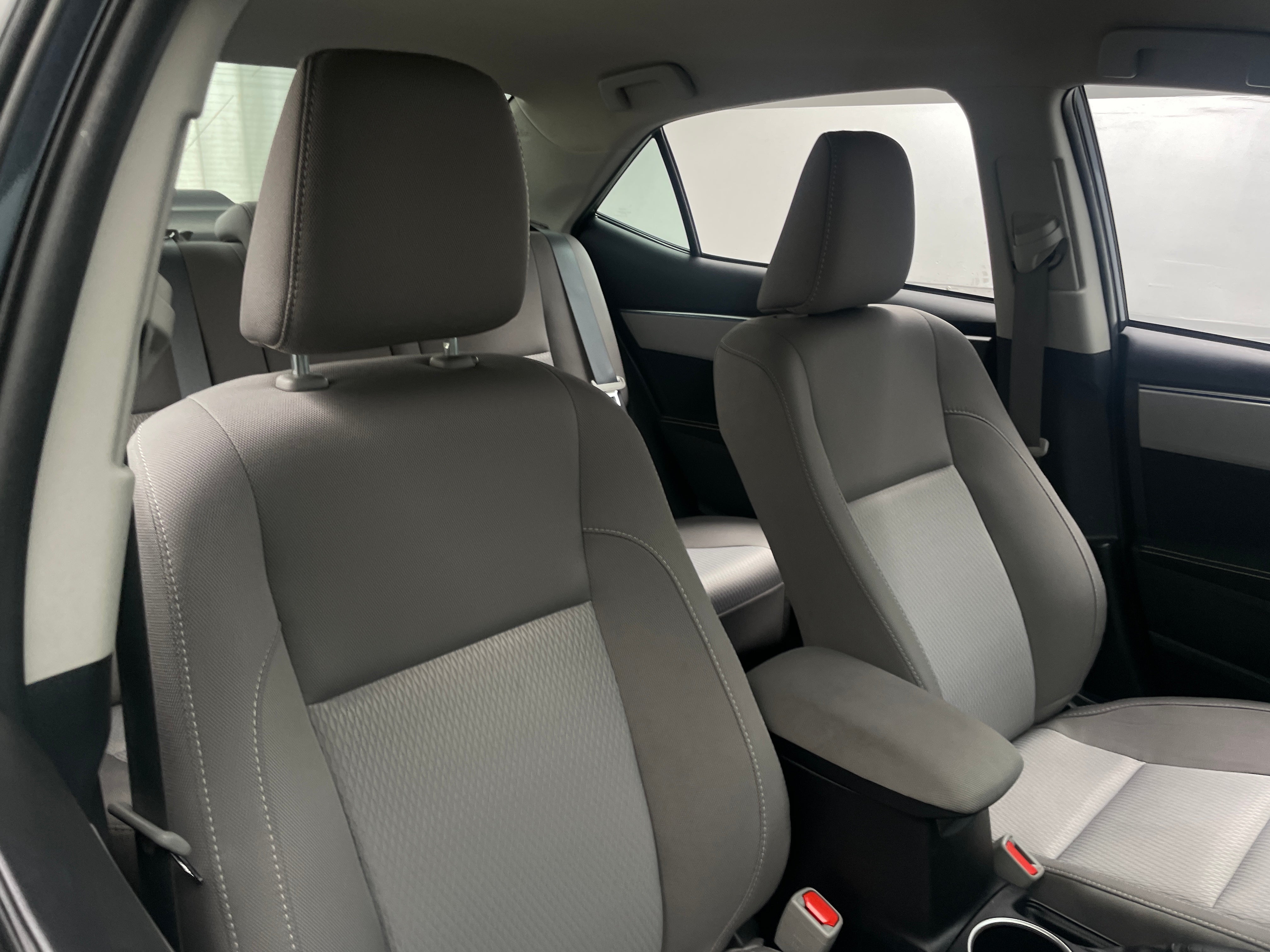 2015 Toyota Corolla LE 2