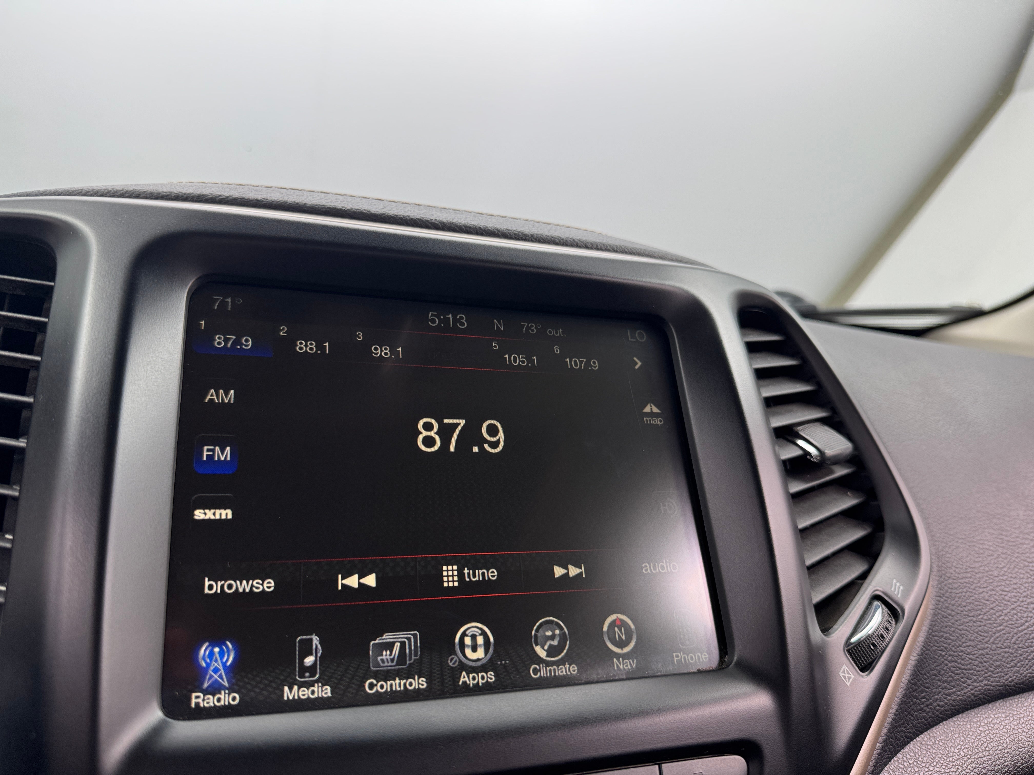 2018 Jeep Cherokee Limited Edition 3