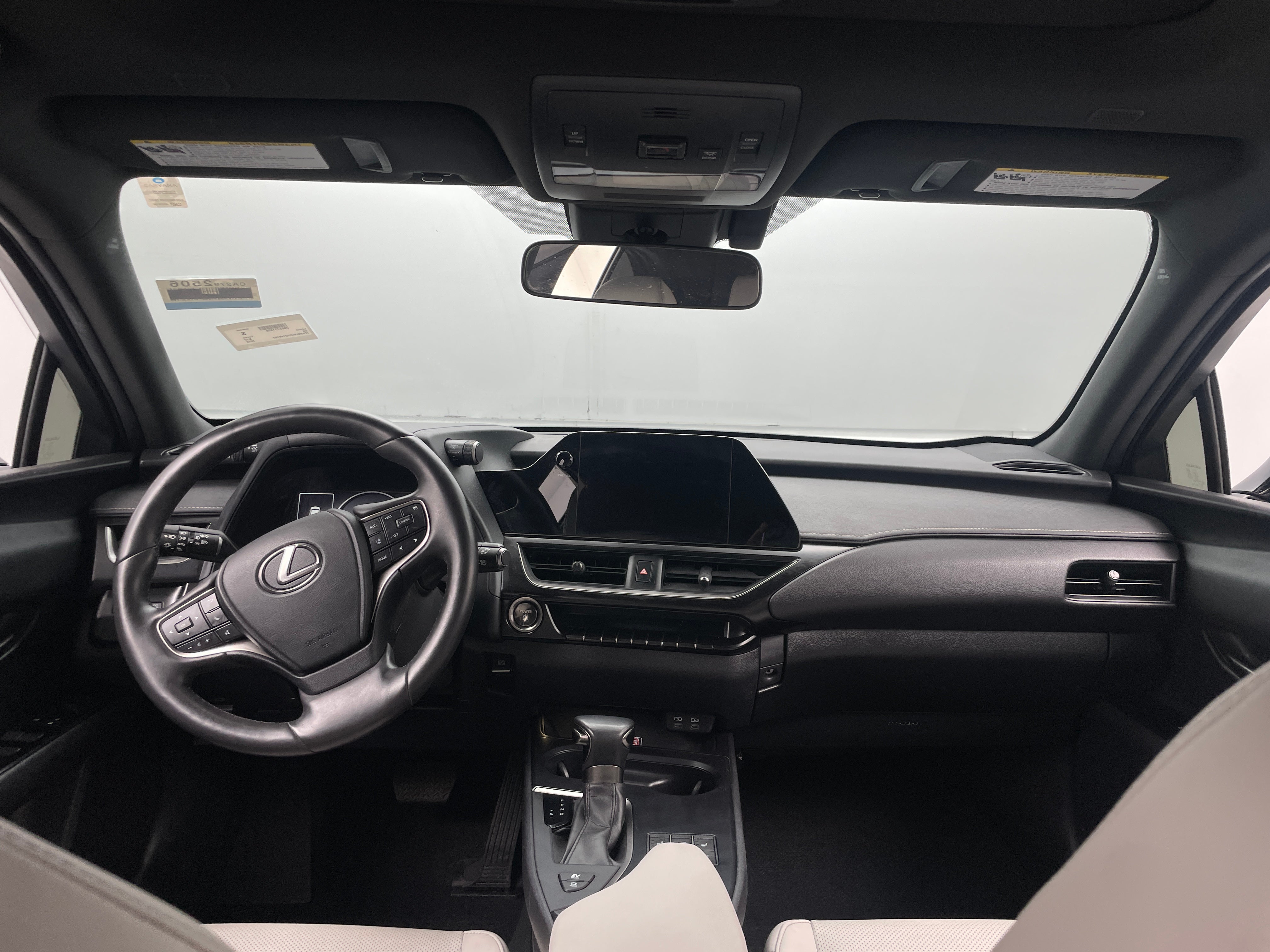 2023 Lexus UX 250h 3