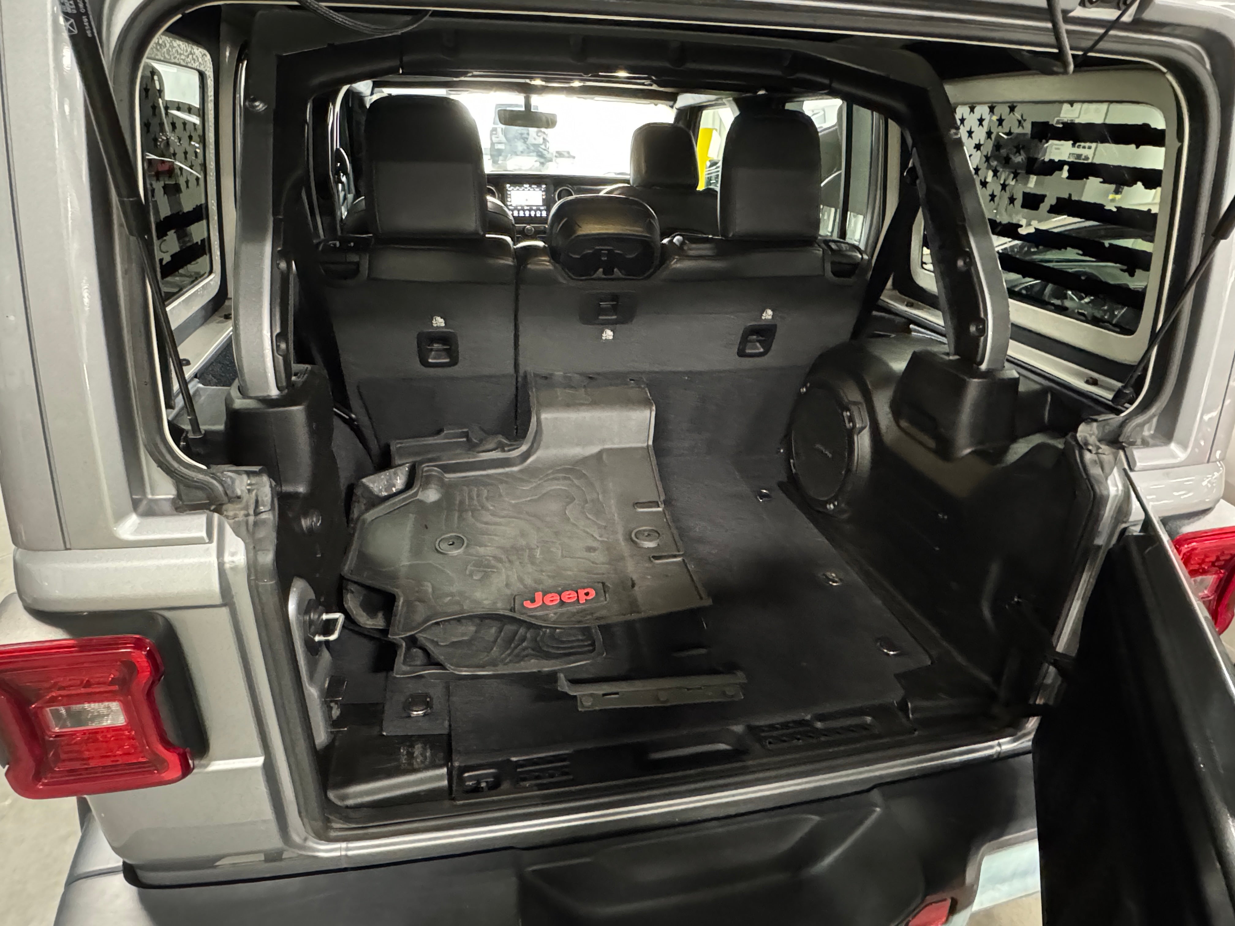 2020 Jeep Wrangler Unlimited Altitude 6