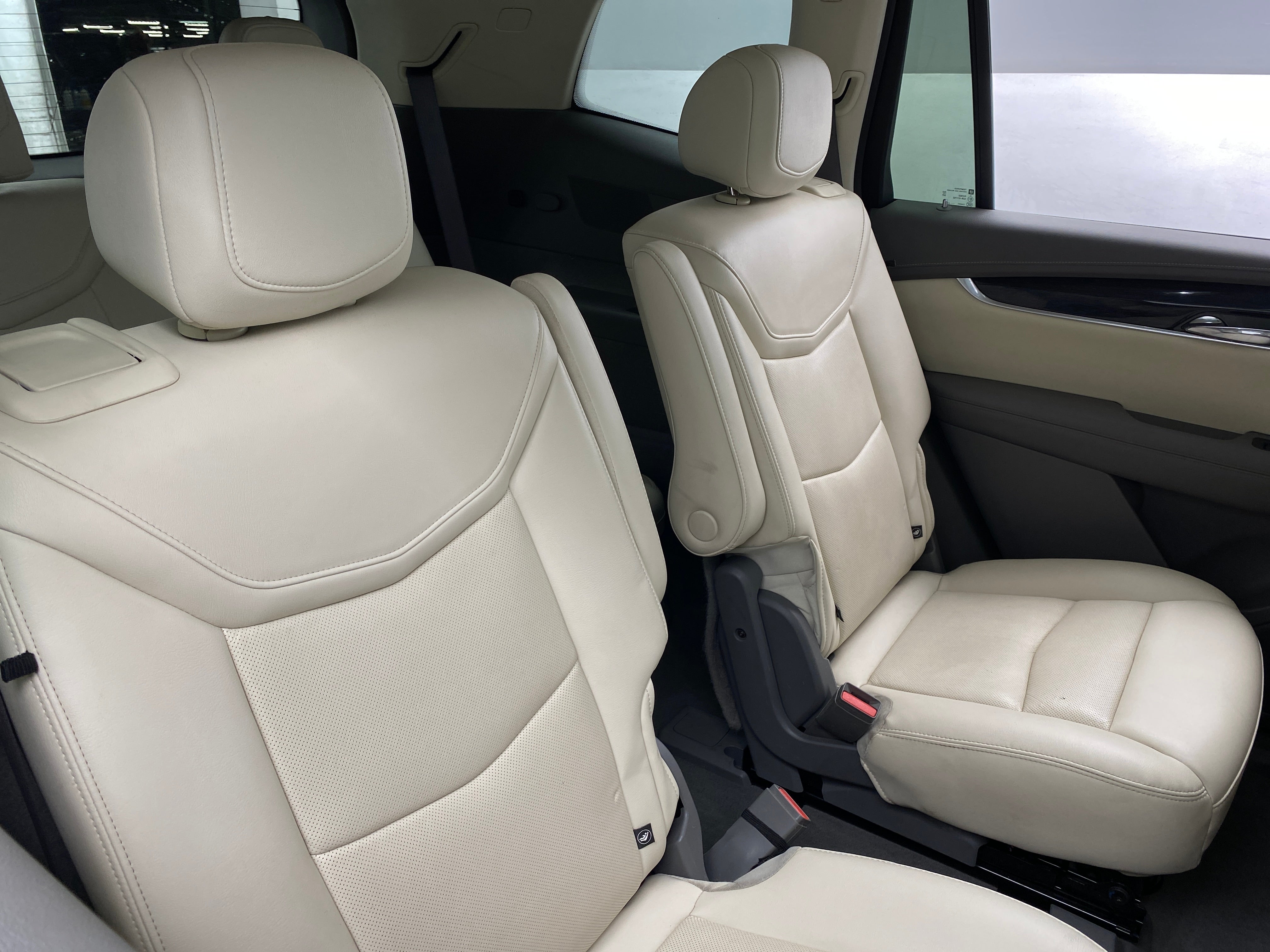 2022 Cadillac XT6 Premium Luxury 5