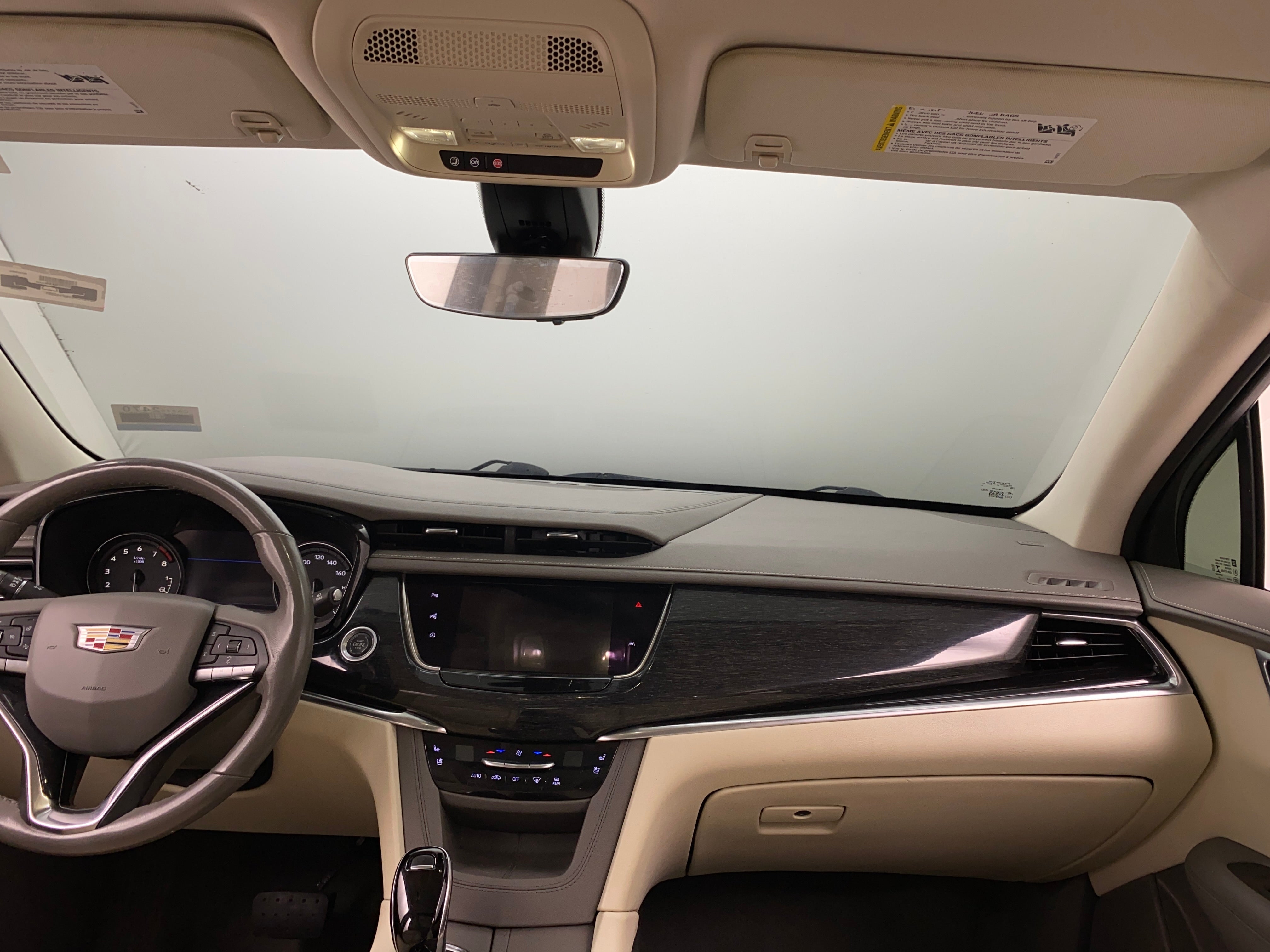 2022 Cadillac XT6 Premium Luxury 2