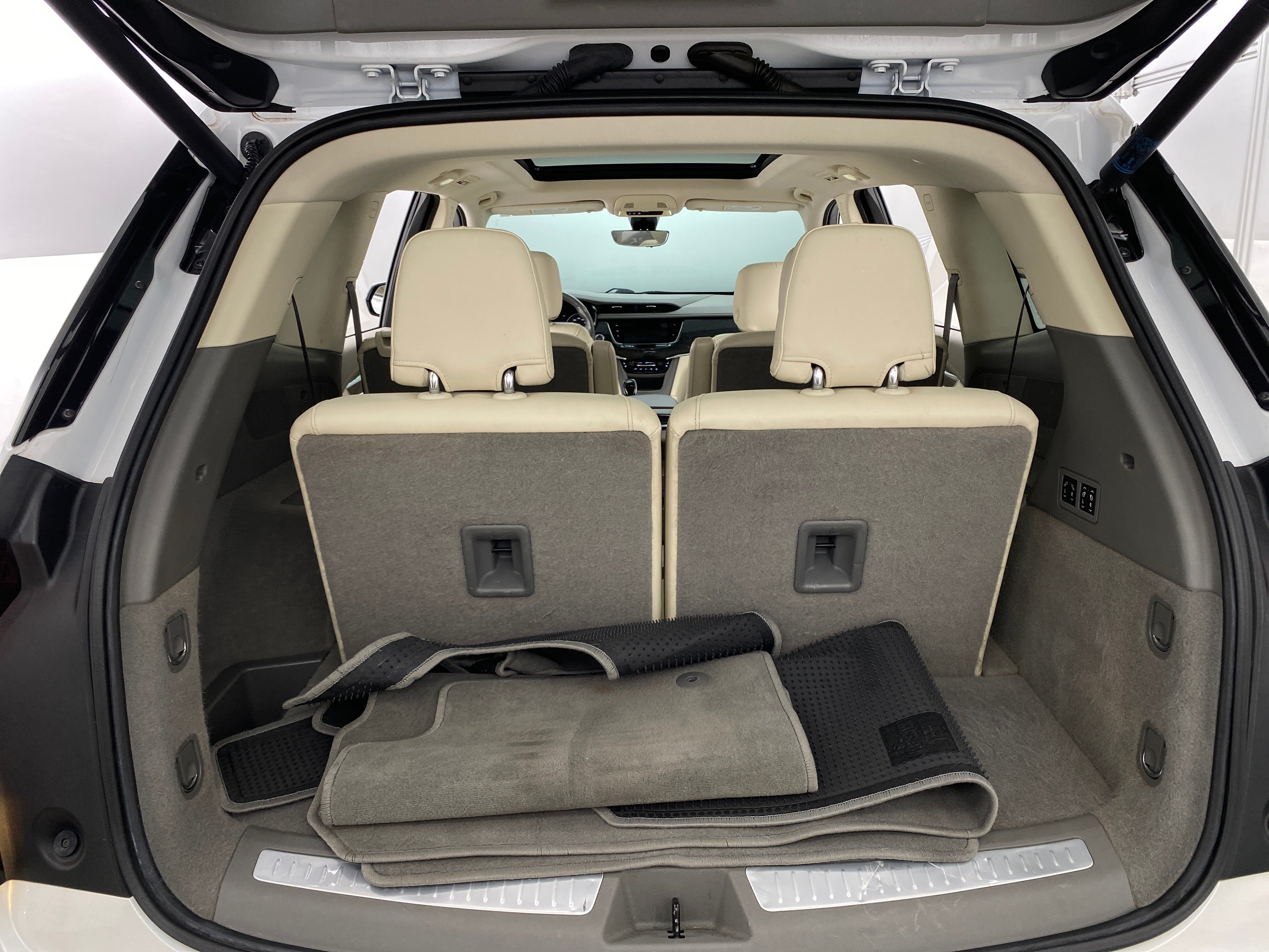 2022 Cadillac XT6 Premium Luxury 6