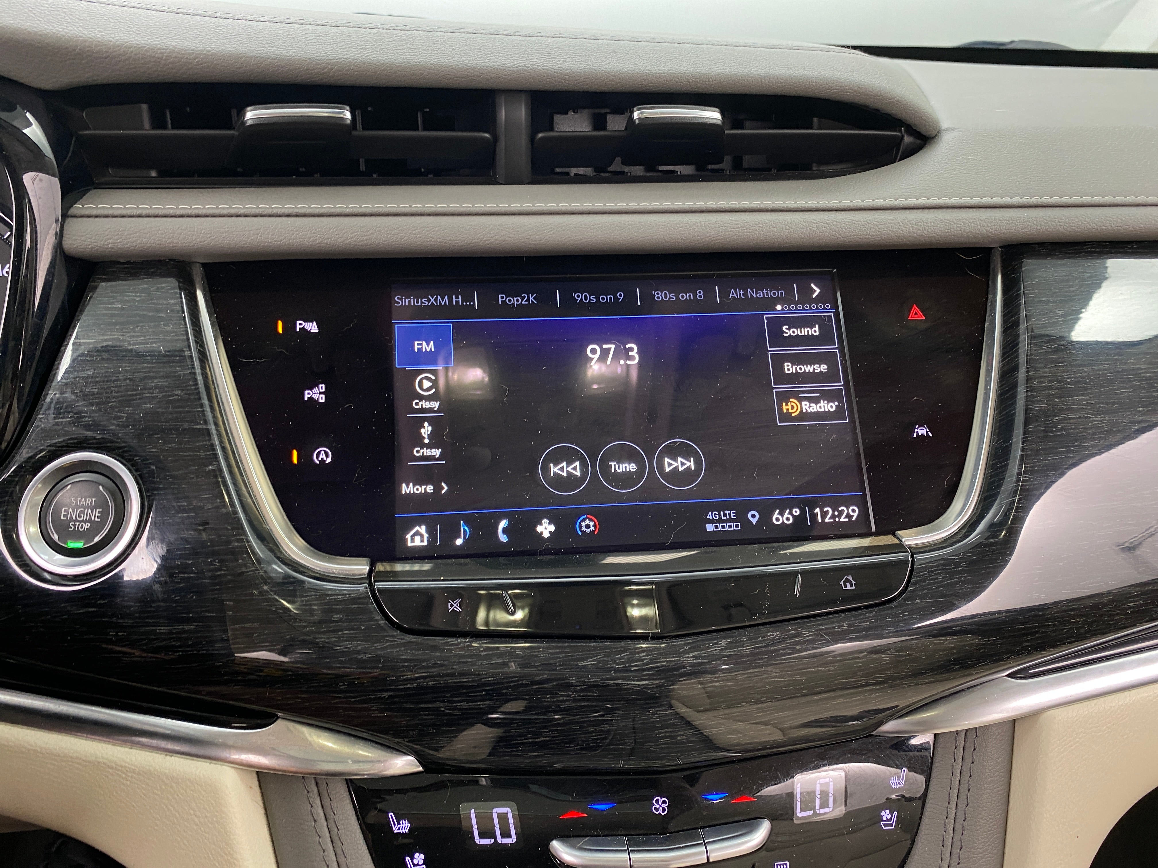 2022 Cadillac XT6 Premium Luxury 3