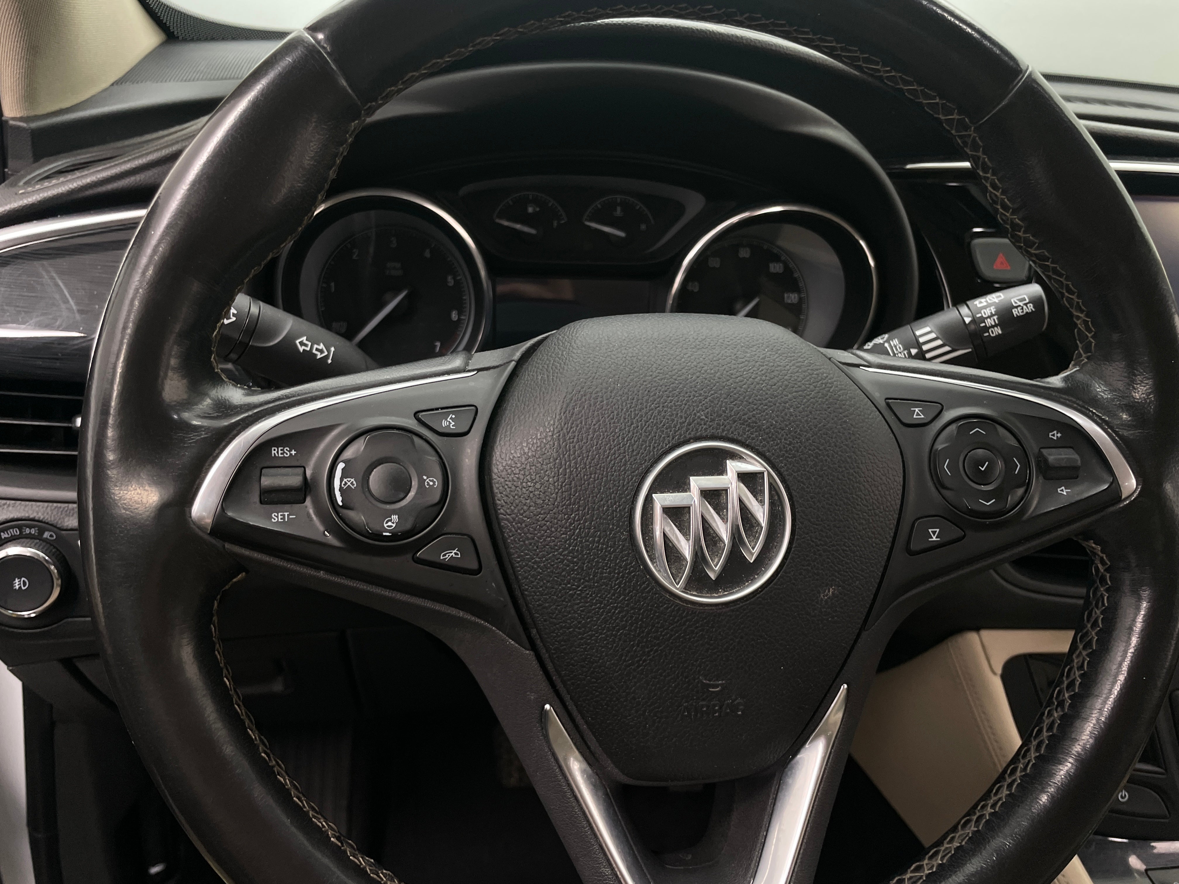 2017 Buick Envision Essence 5