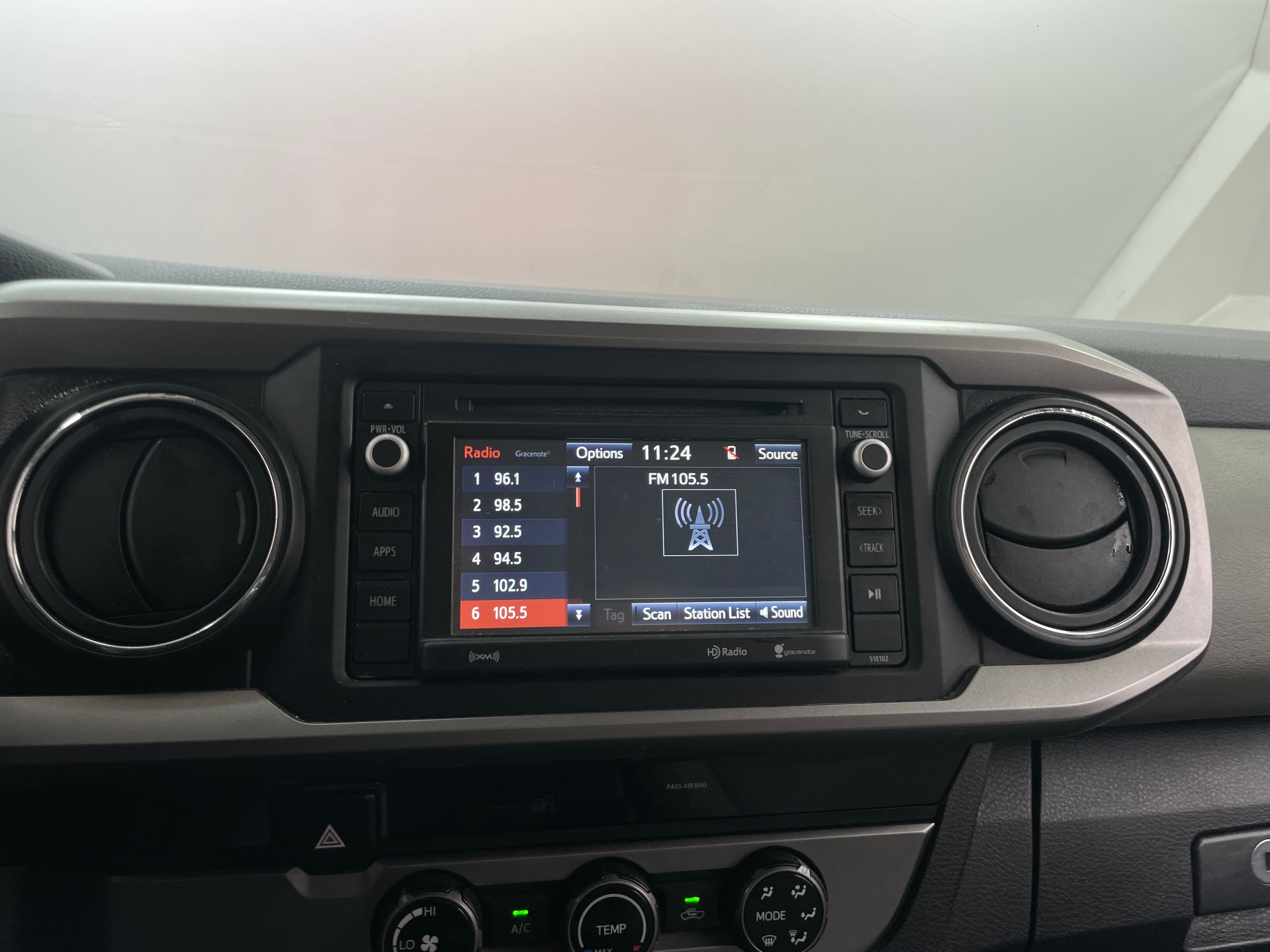 2018 Toyota Tacoma SR5 4