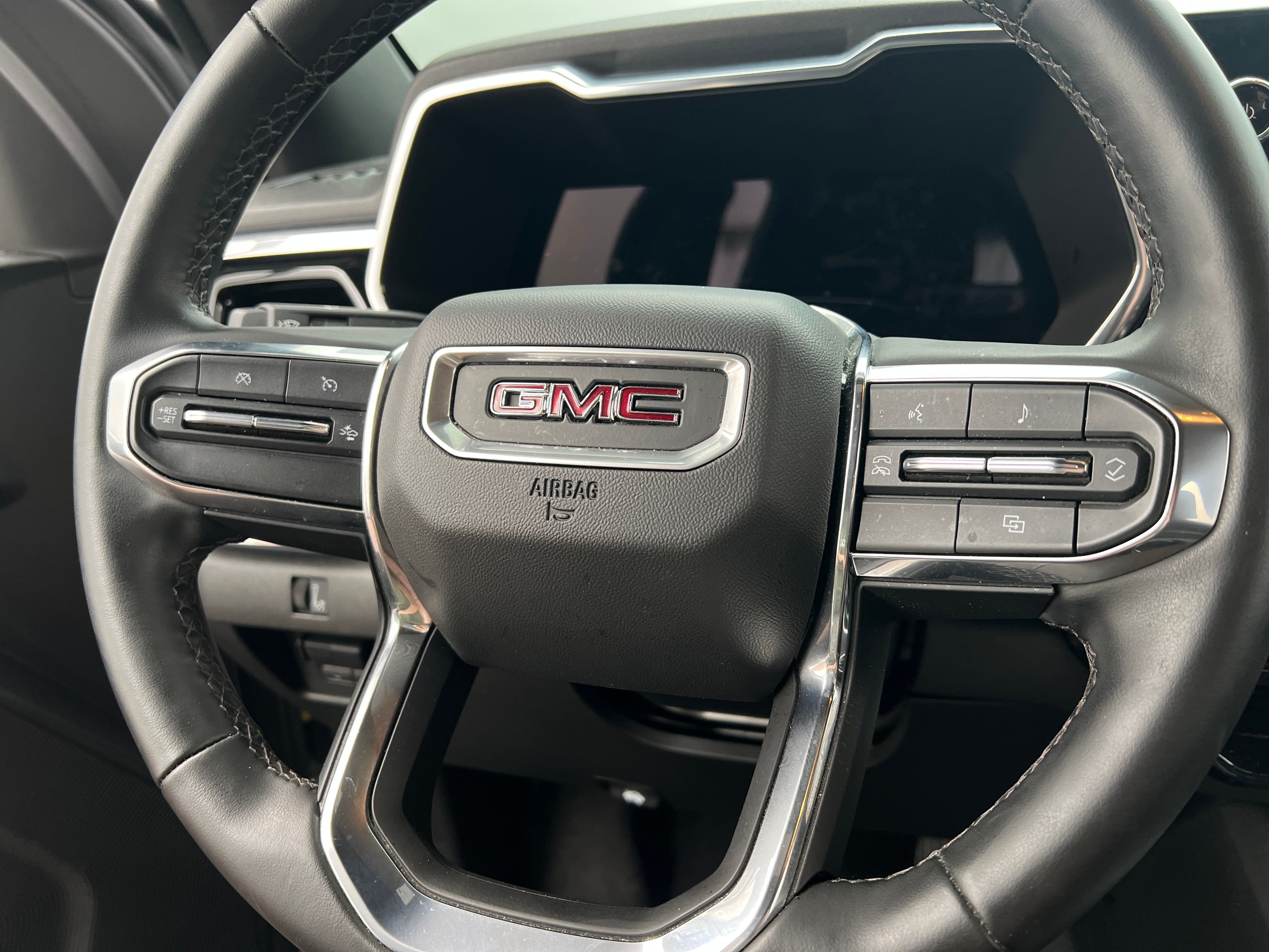 2024 GMC Canyon Elevation 5