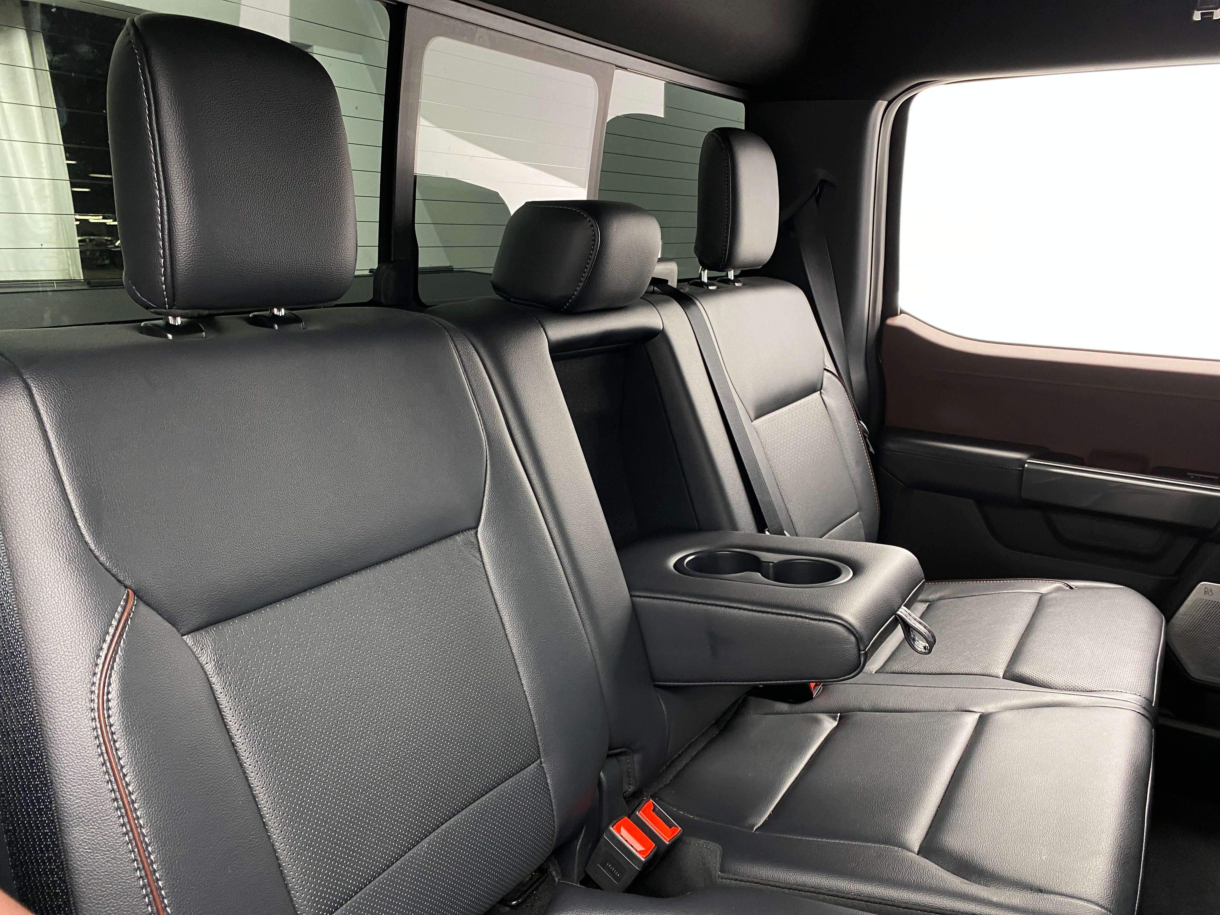 2023 Ford Econoline E-150 5