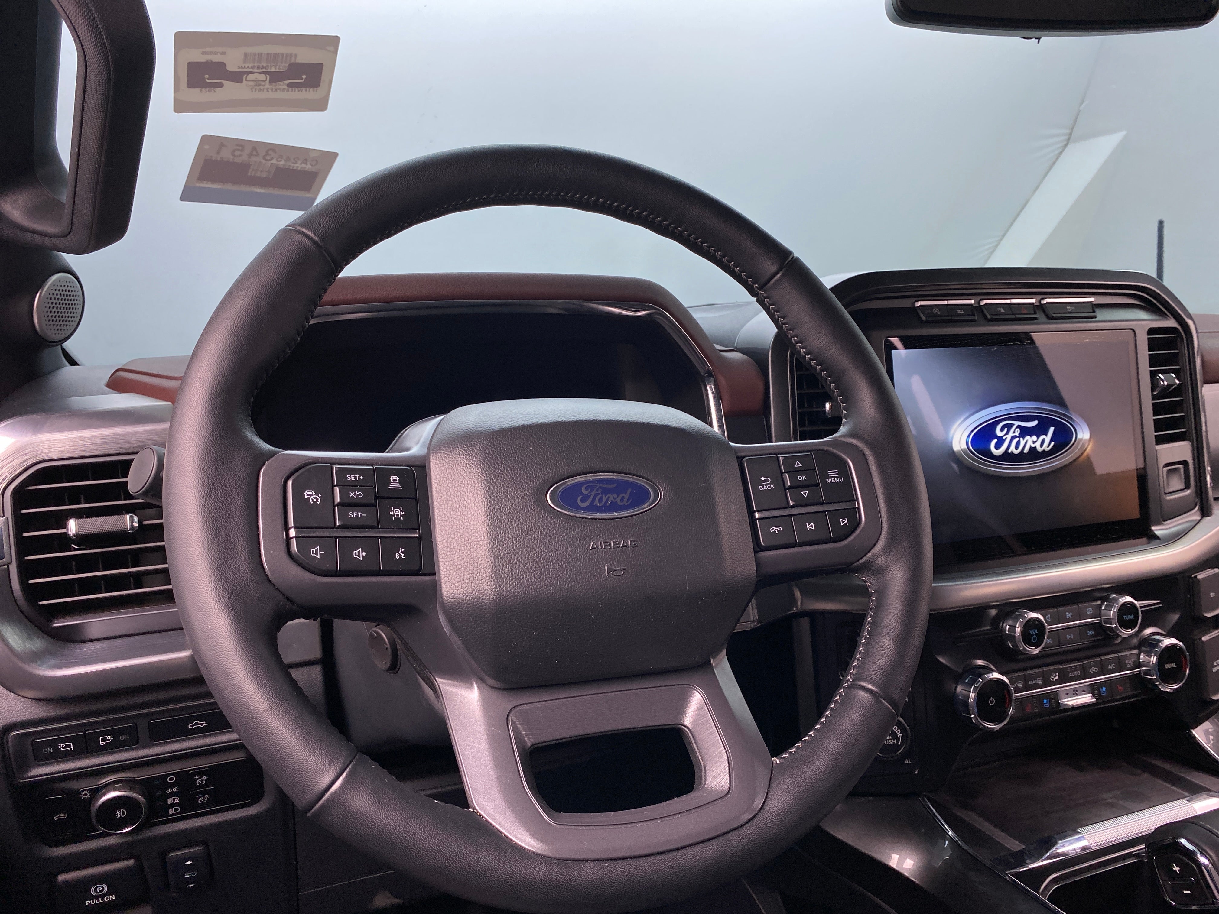 2023 Ford Econoline E-150 4