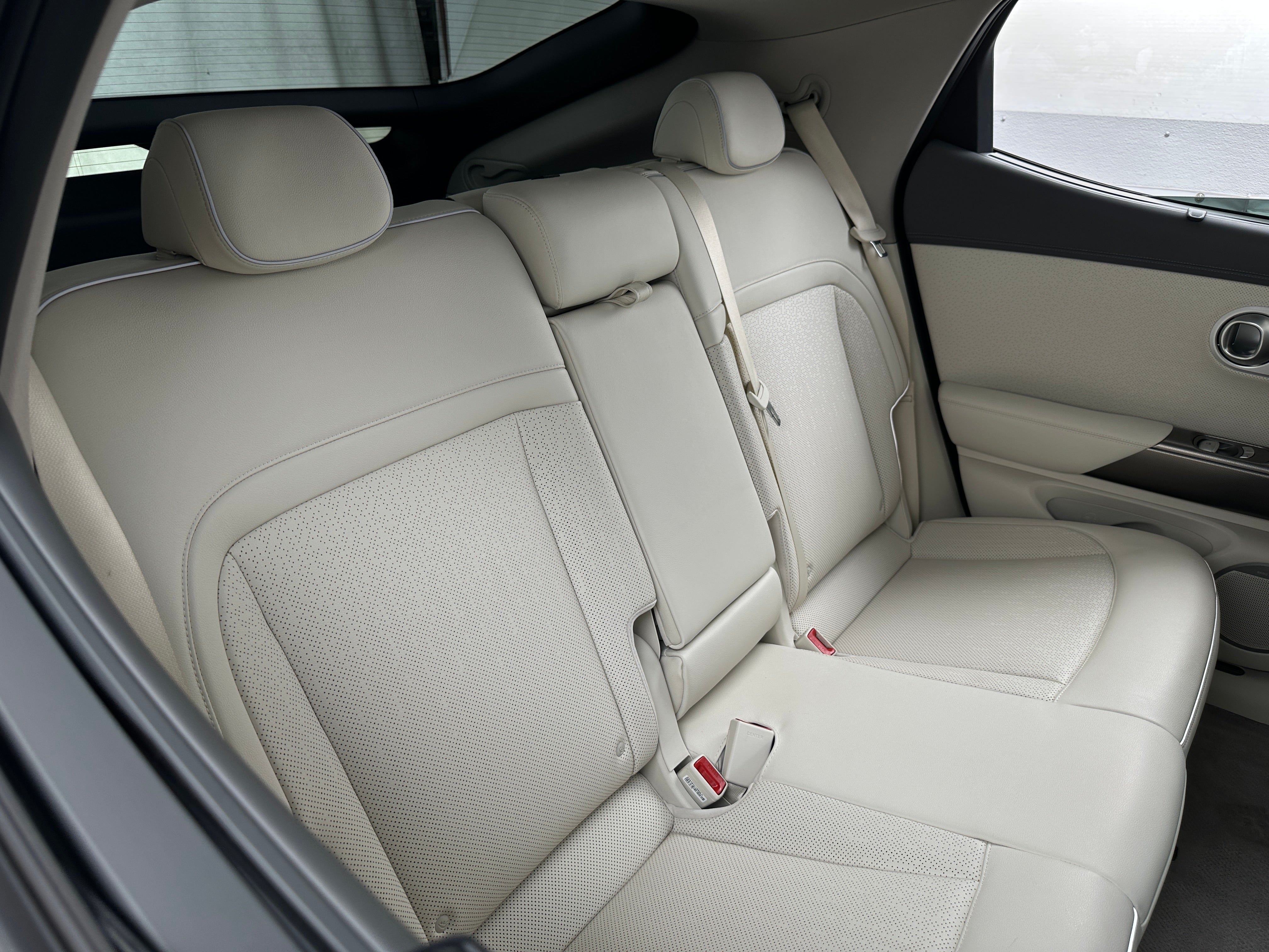 2023 Genesis GV60 Advanced 6