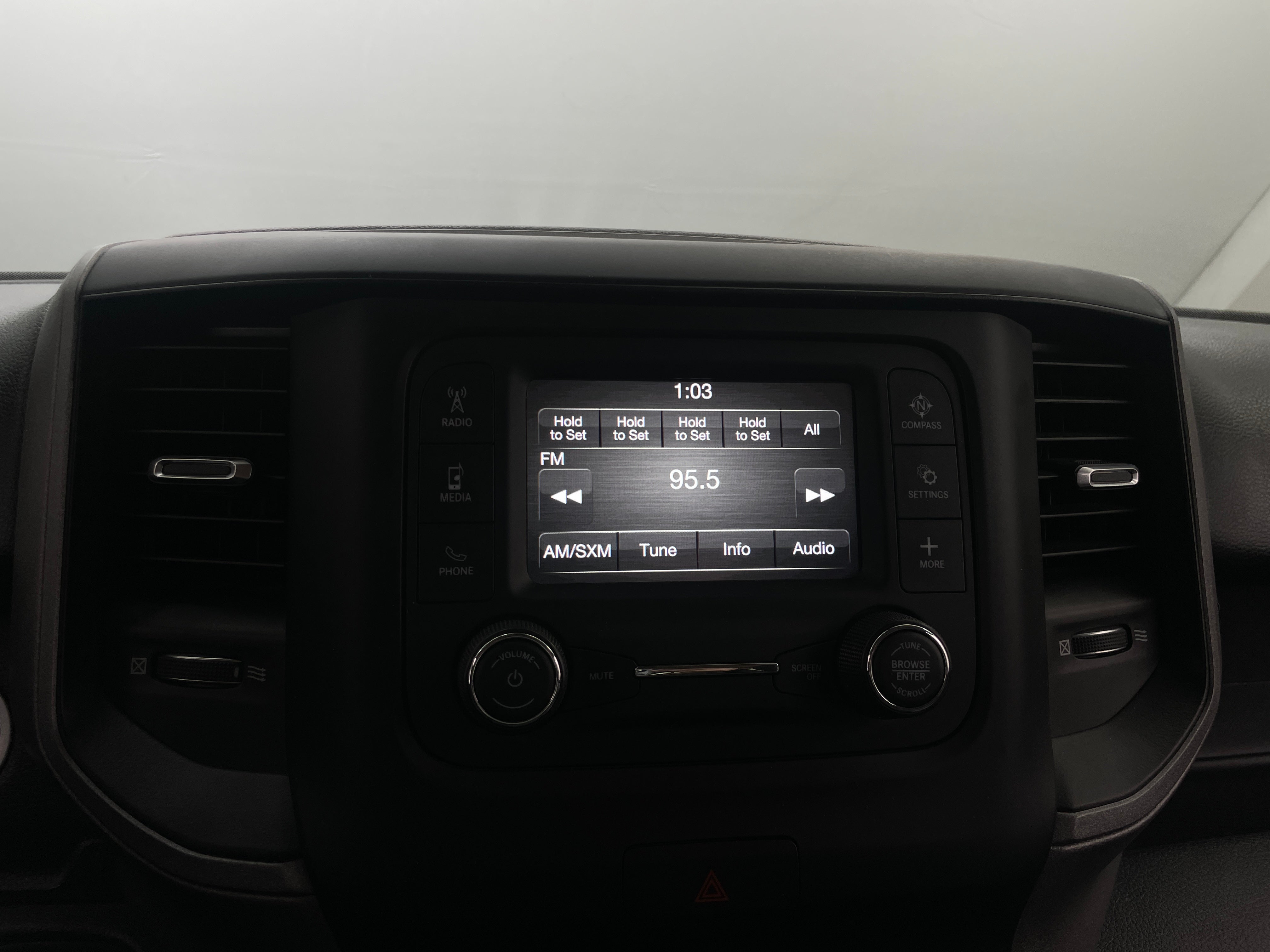 2020 RAM 1500 Tradesman 4