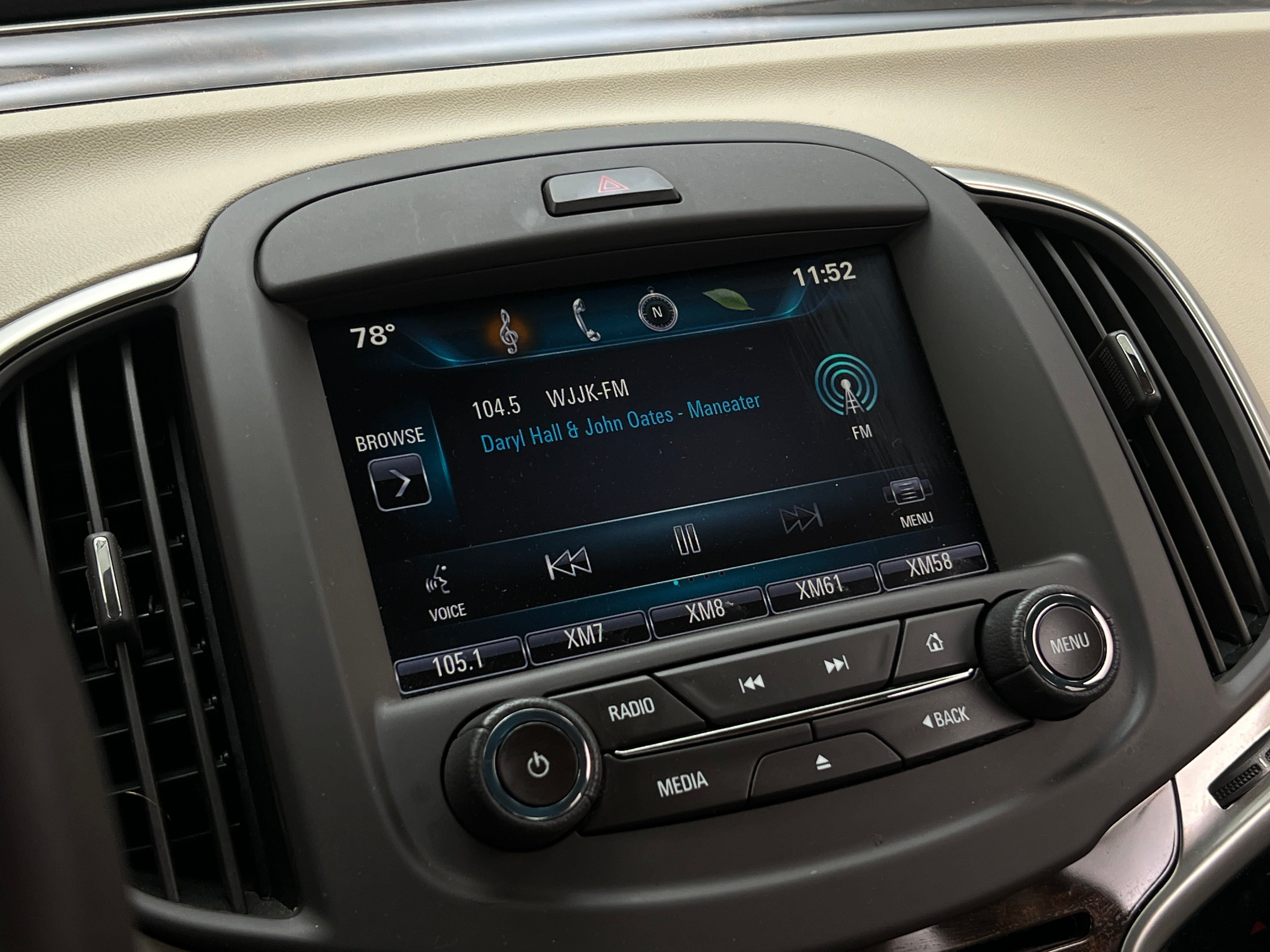 2014 Buick LaCrosse Base 4