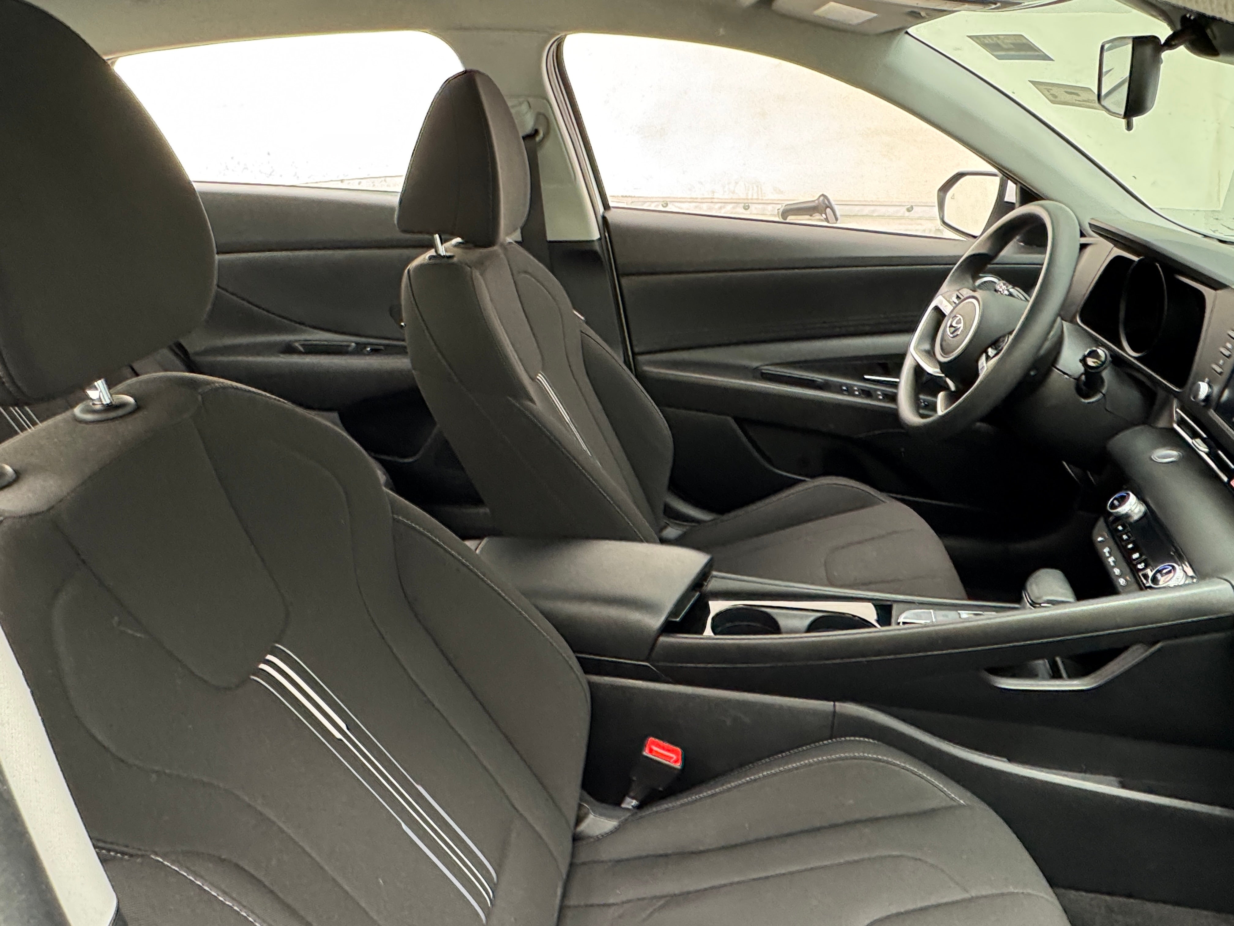 2023 Hyundai Elantra Blue 2