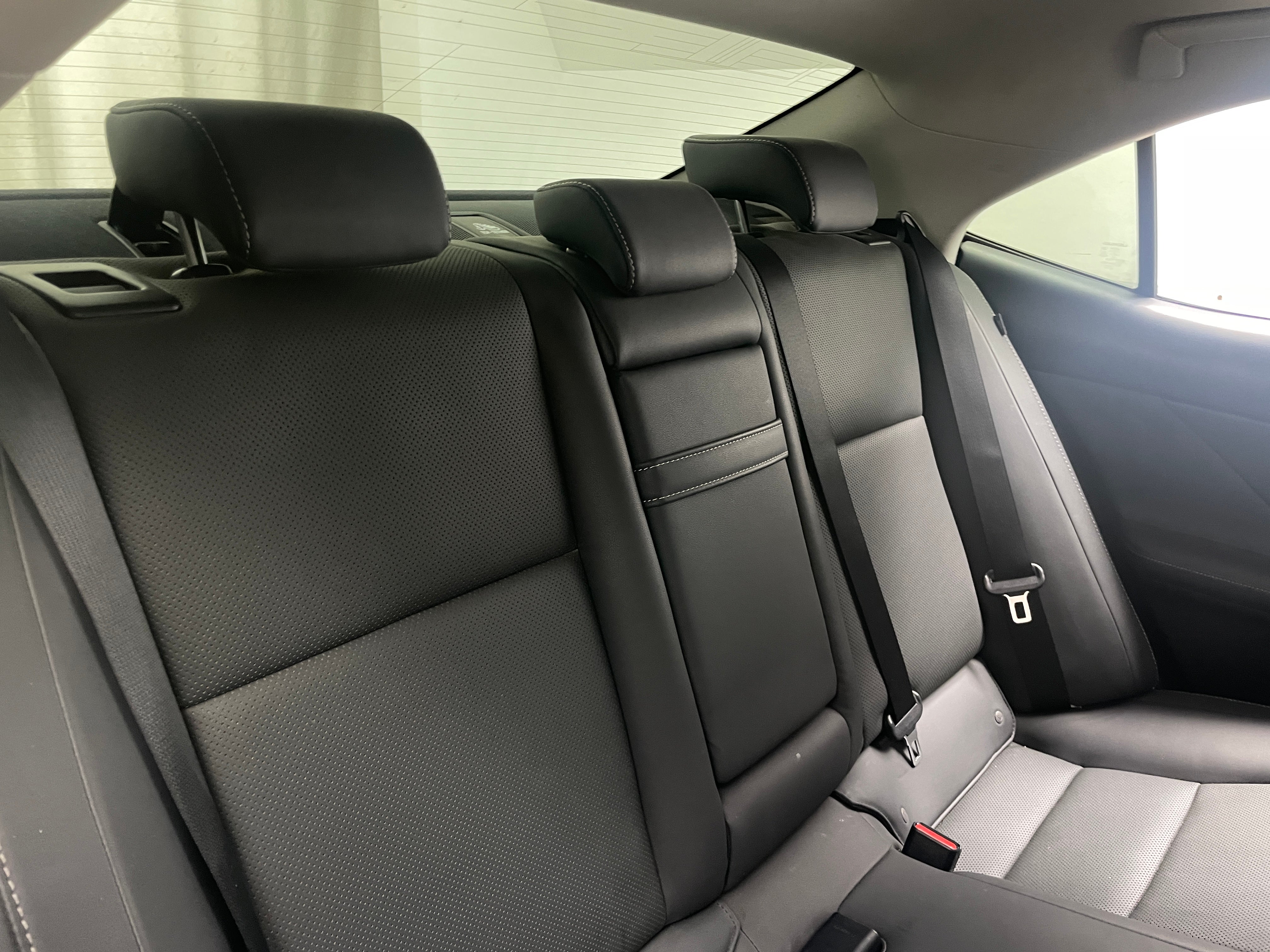 2018 Lexus IS 300 6