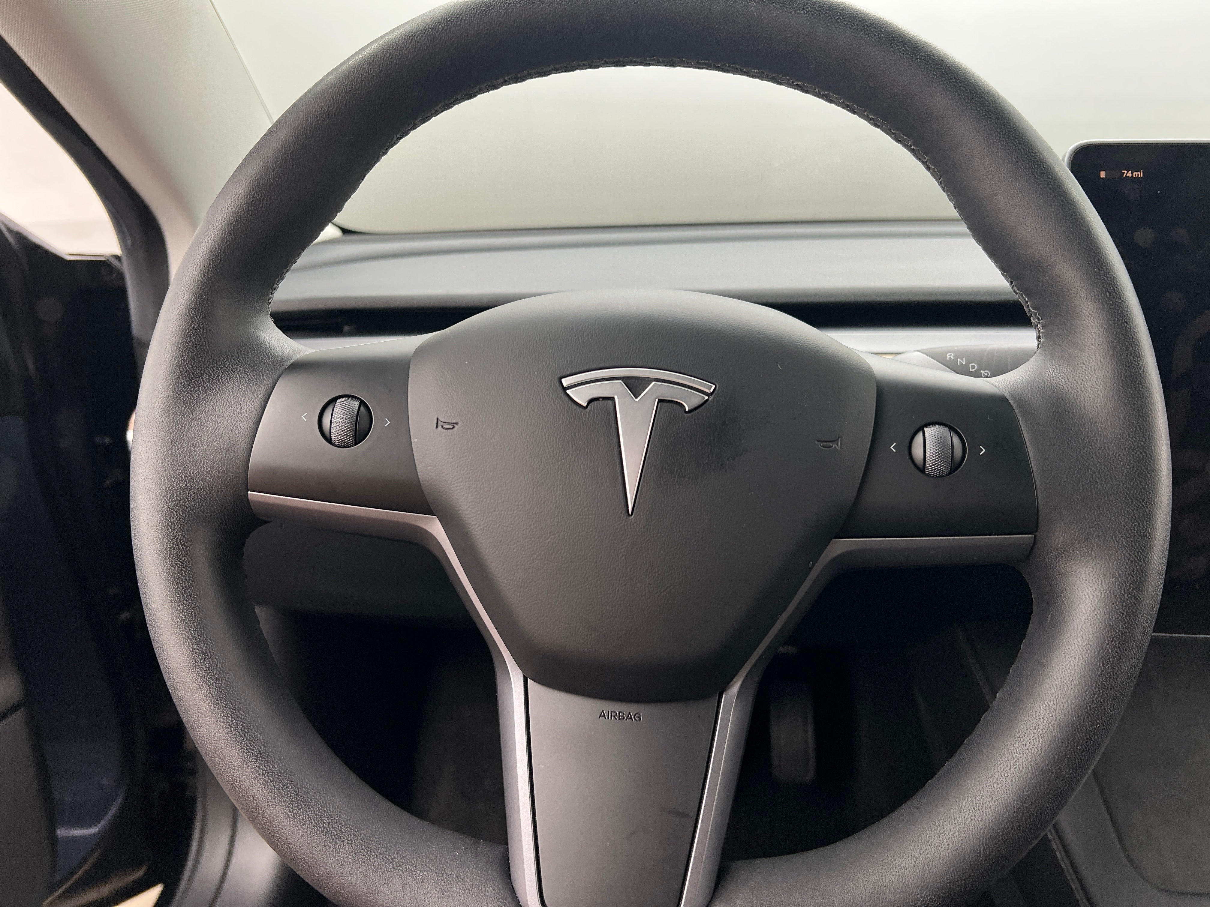 2023 Tesla Model 3 Standard Range 4