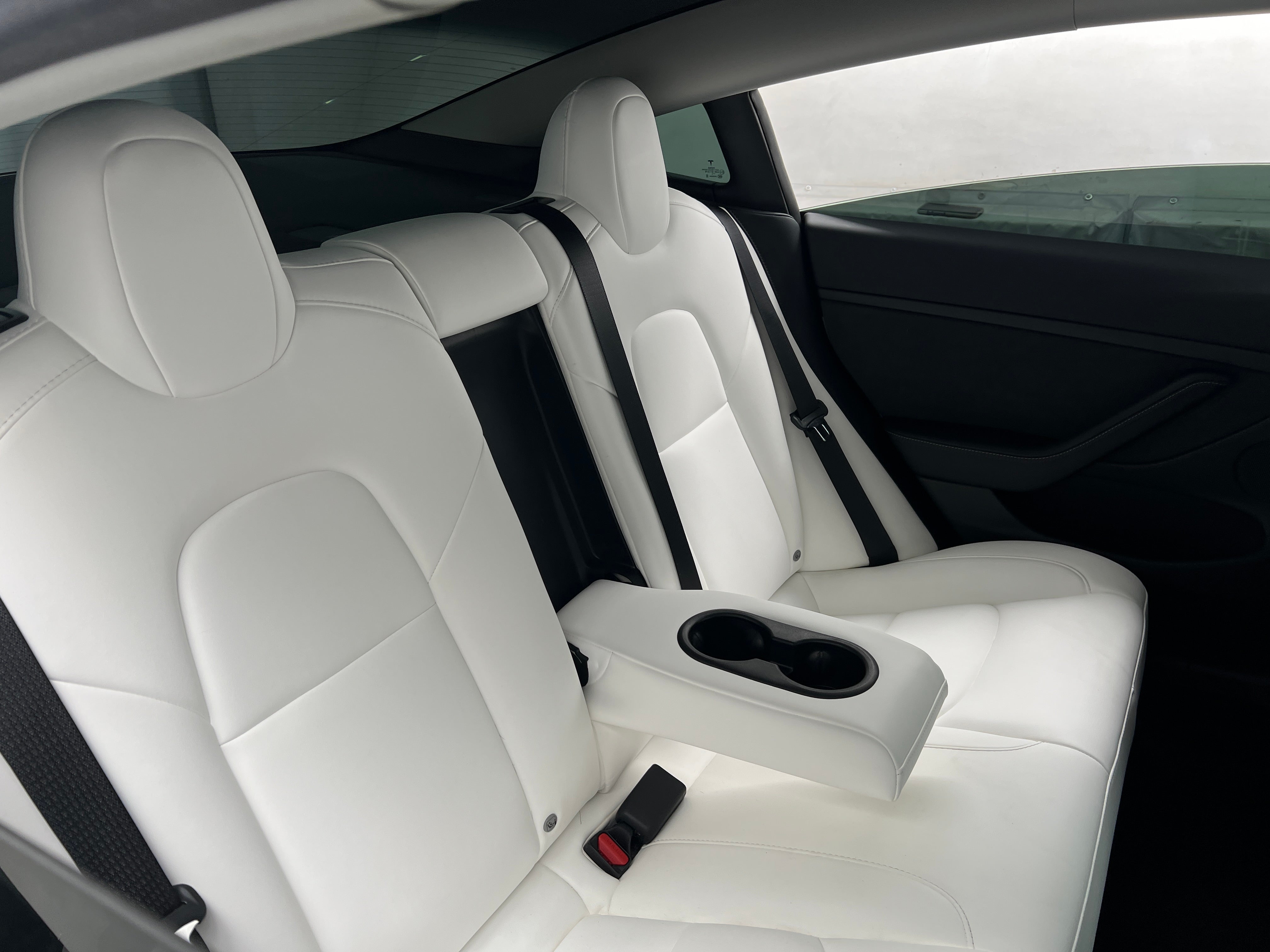 2021 Tesla Model 3 Standard Range 4