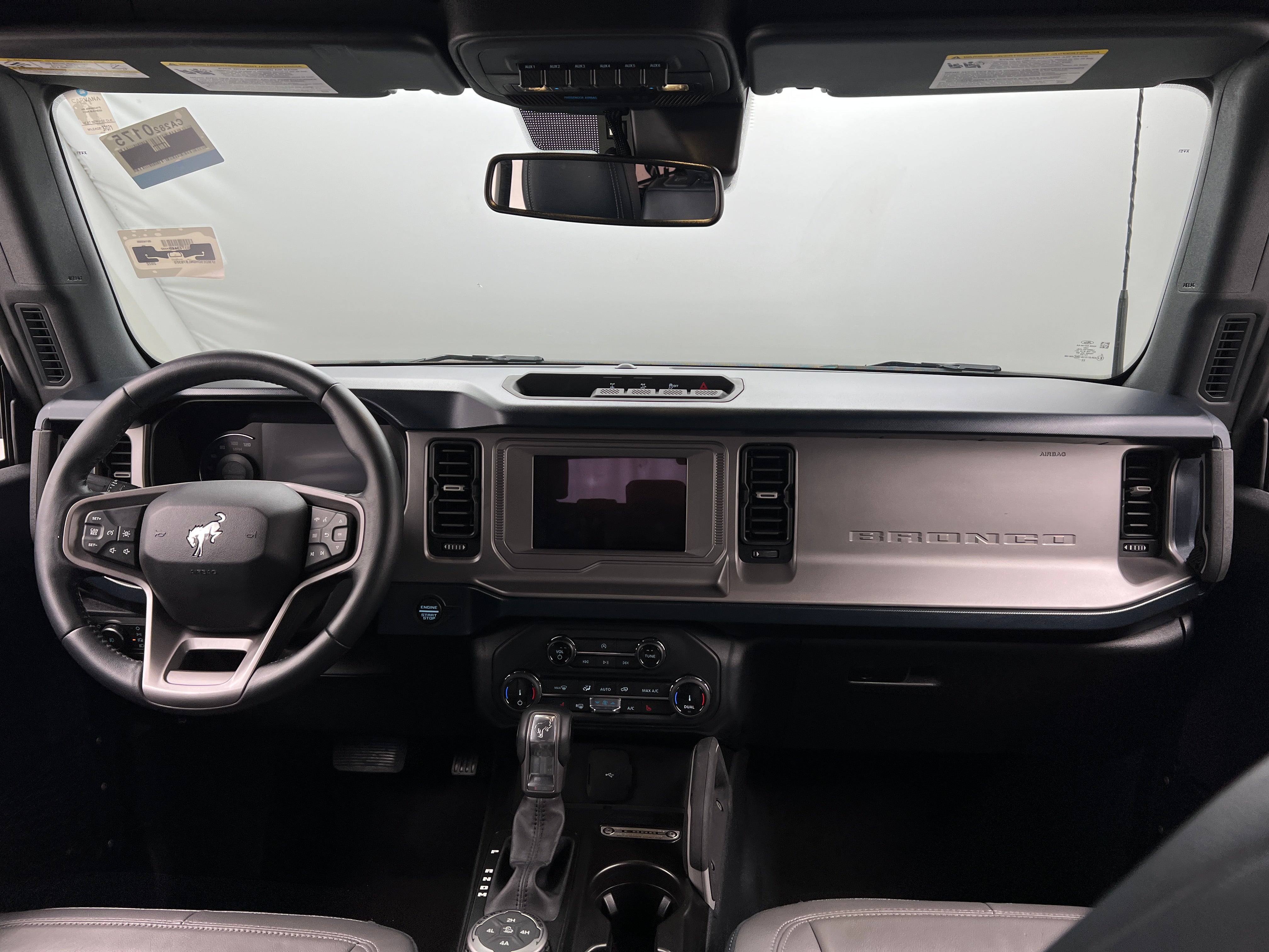 2022 Ford Bronco Outer Banks 3
