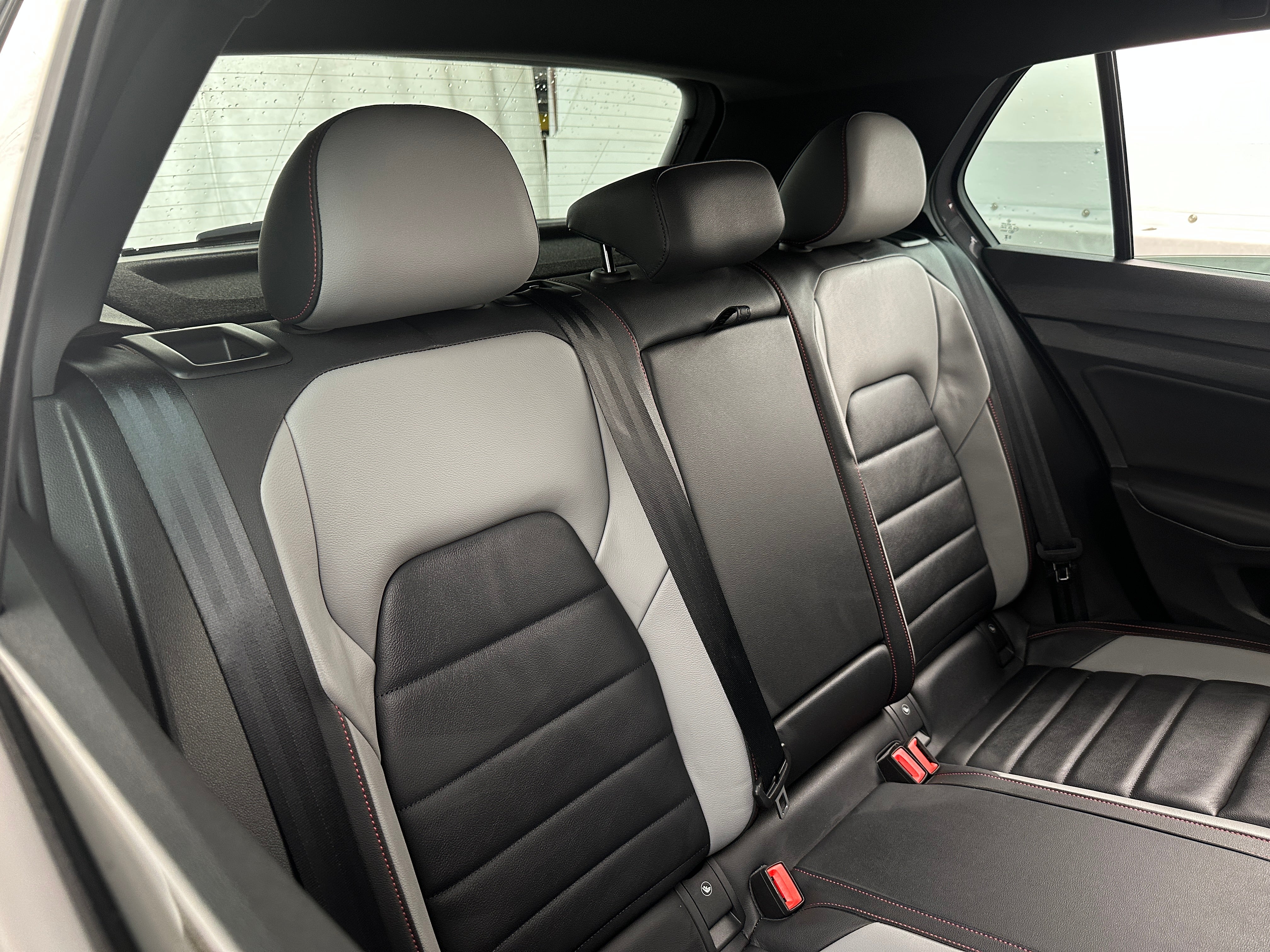 2024 Volkswagen Golf GTI SE 6
