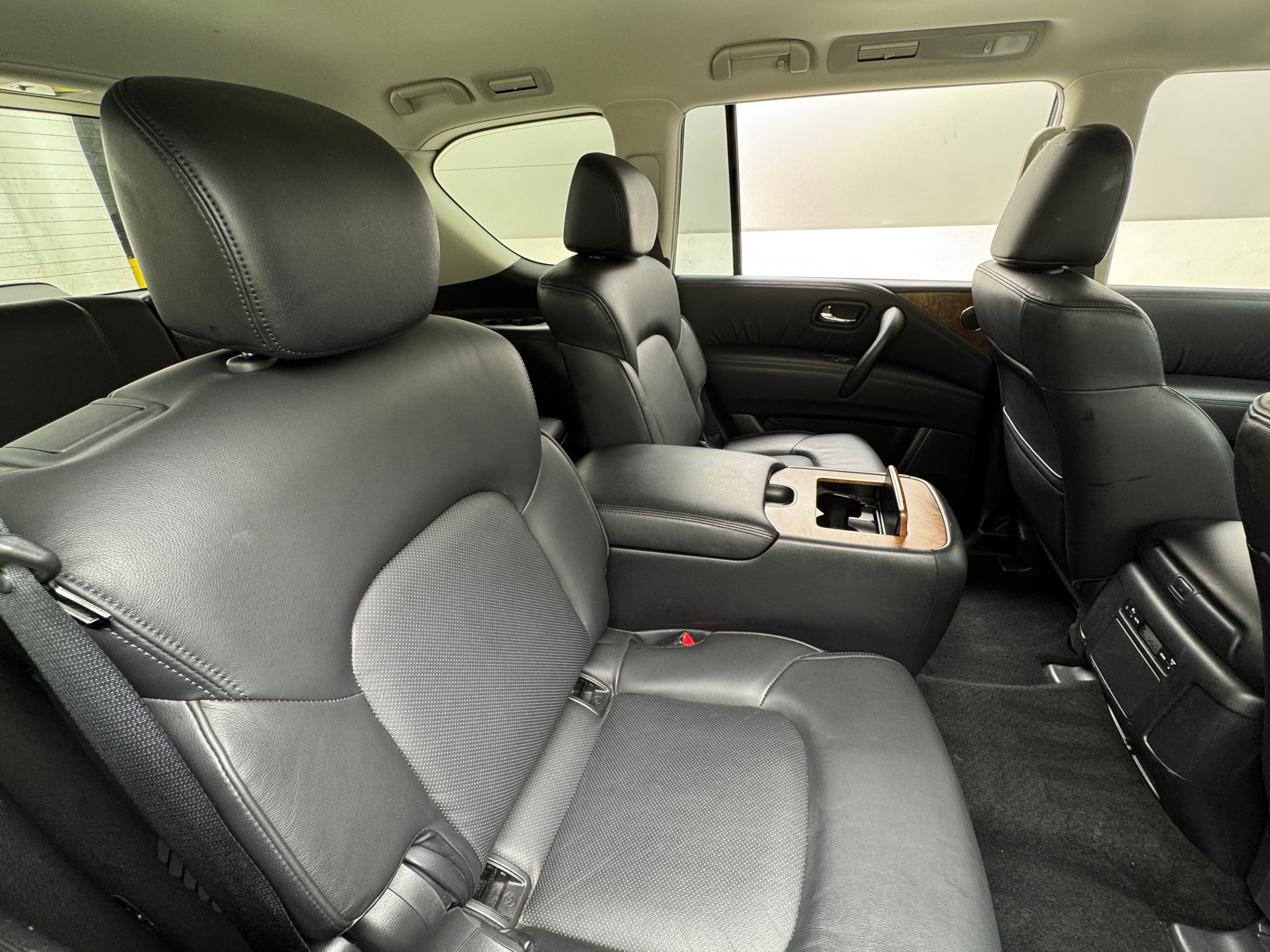 2024 Nissan Armada SL 5