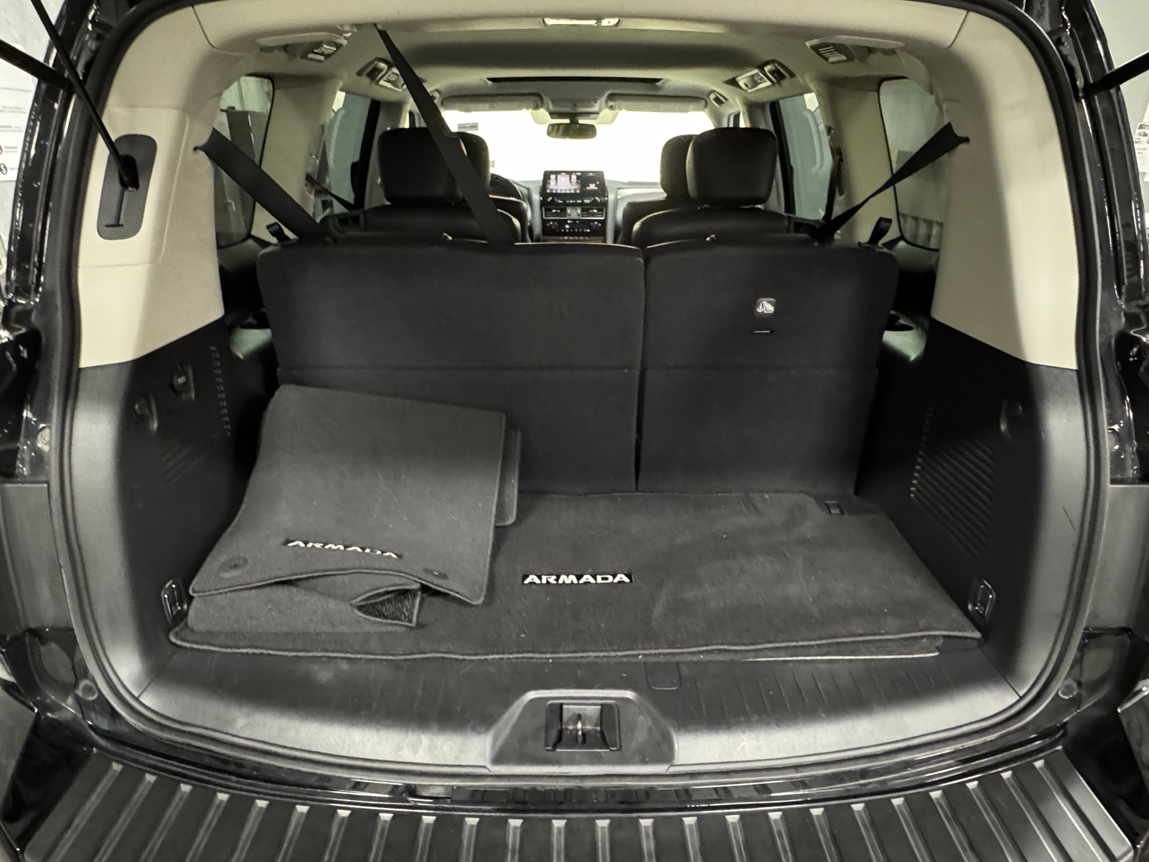 2024 Nissan Armada SL 6