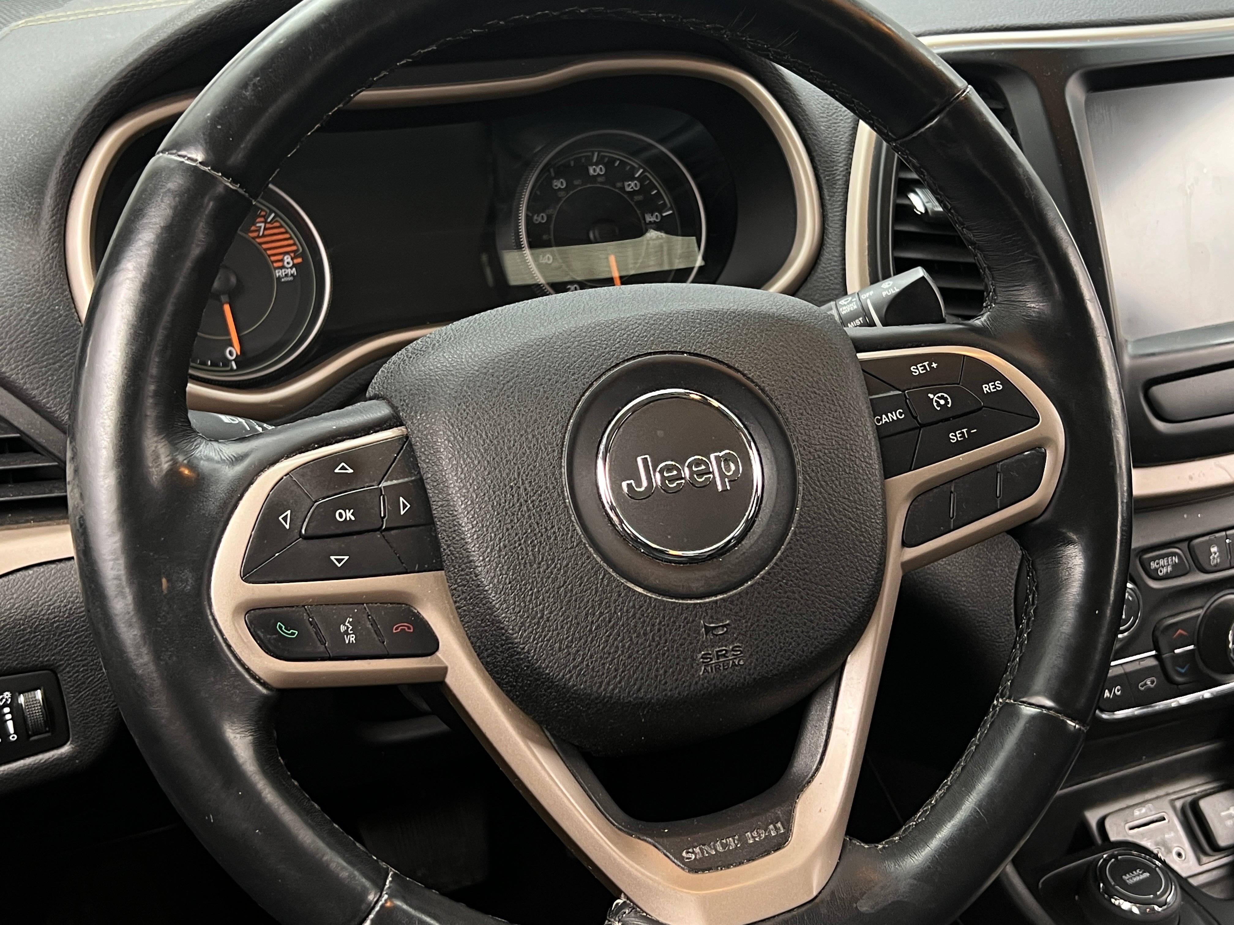 2017 Jeep Cherokee Limited Edition 4