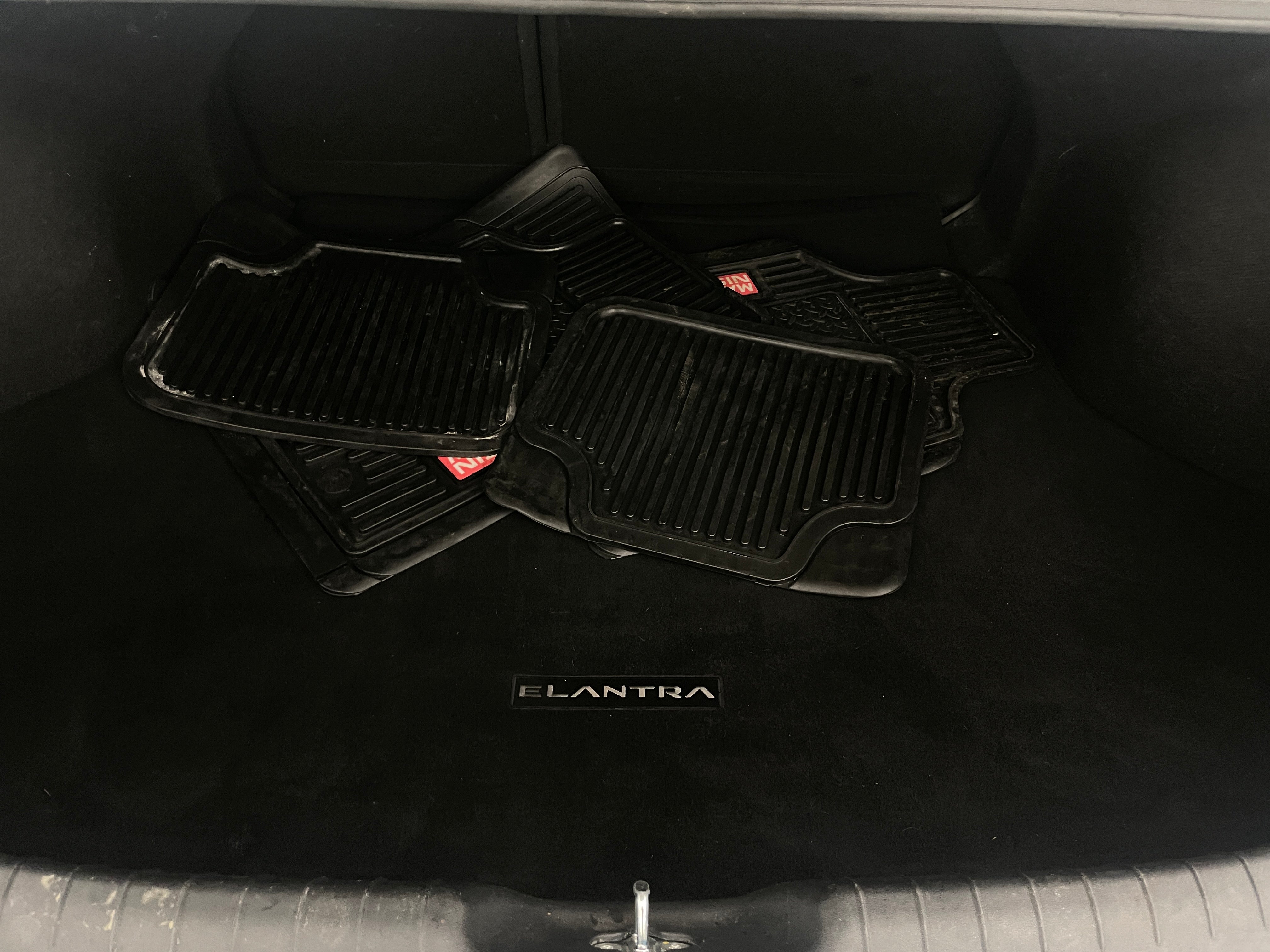 2021 Hyundai Elantra Limited Edition 6