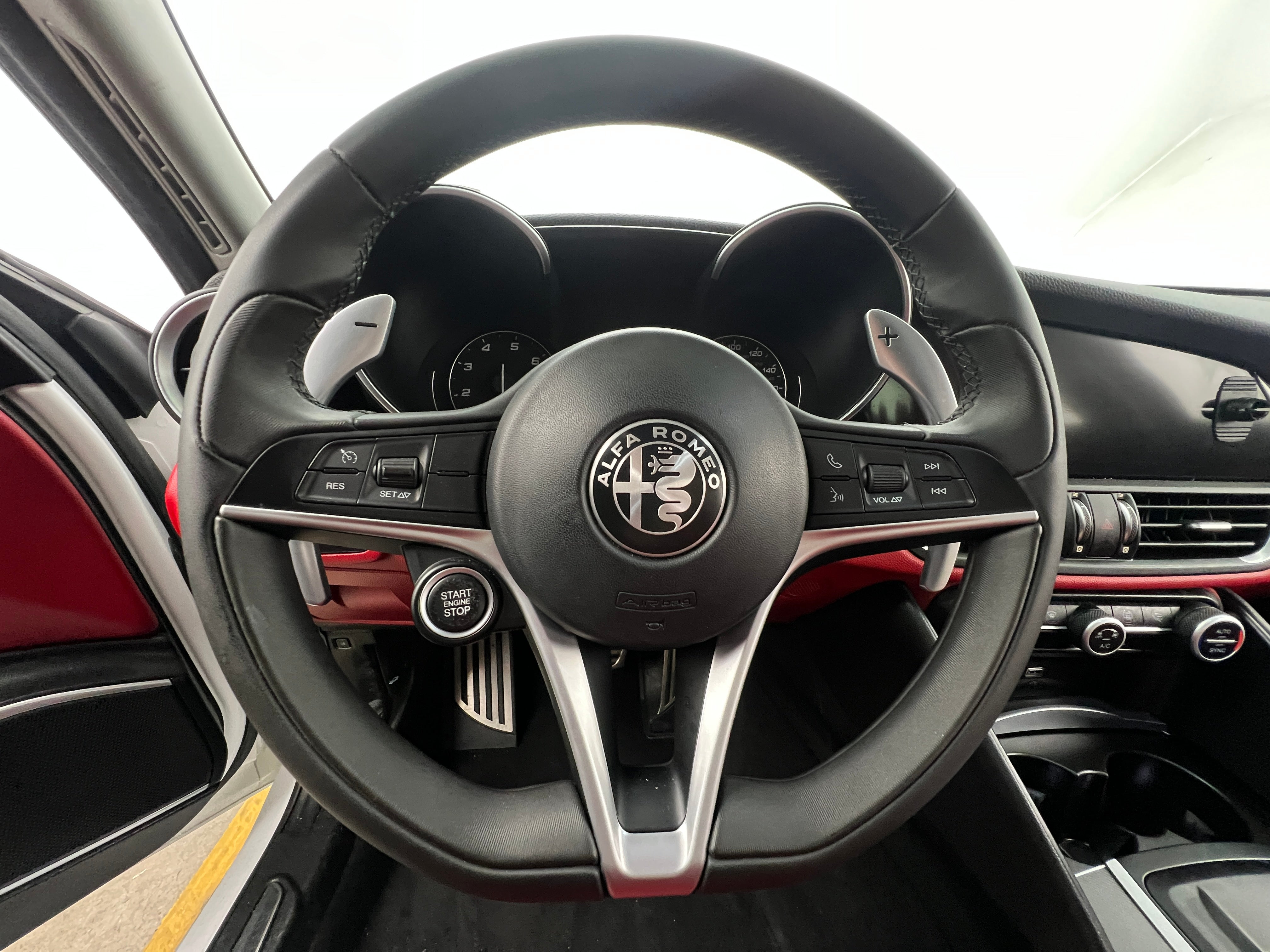 2018 Alfa Romeo Giulia Sport 4