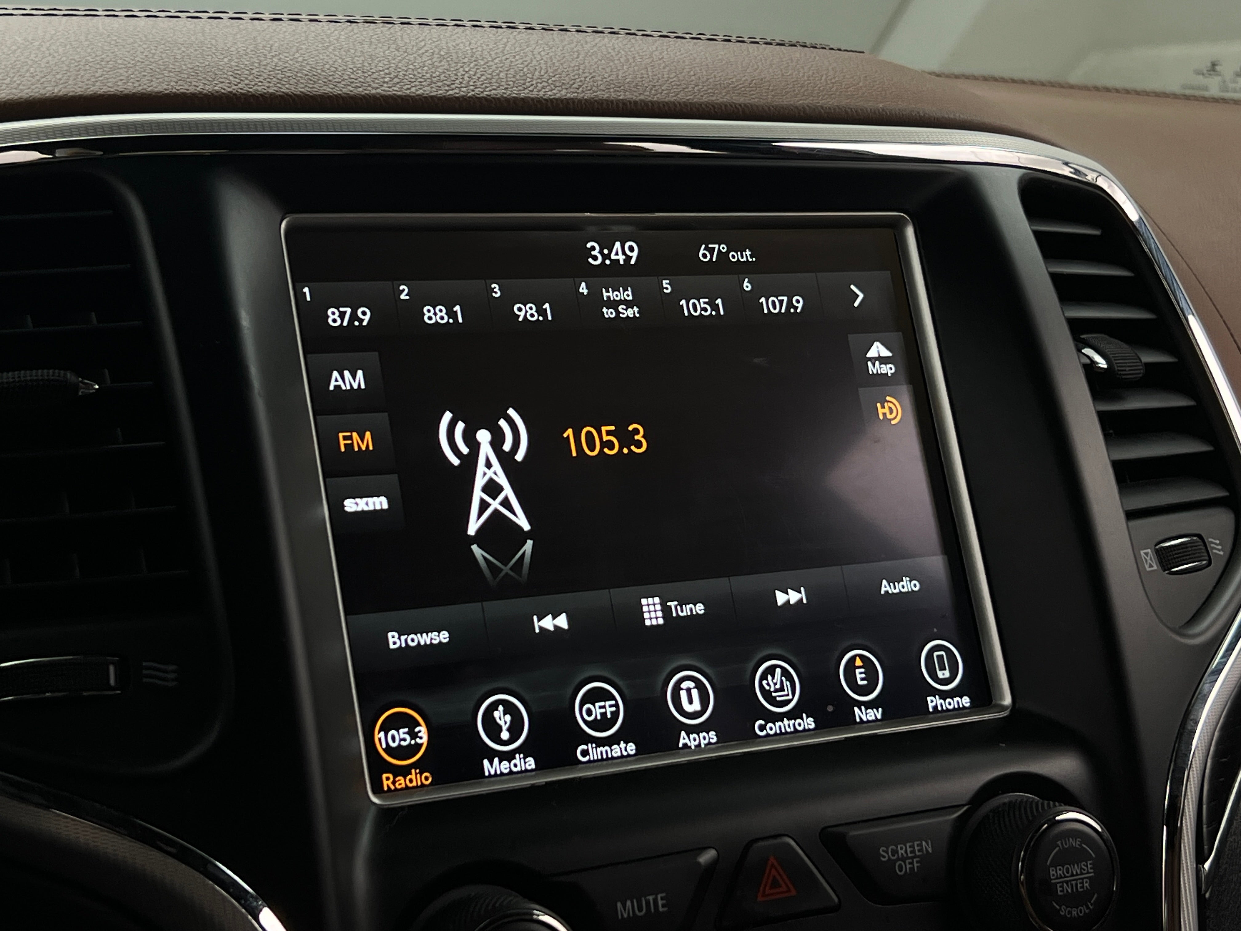 2018 Jeep Grand Cherokee Summit 3