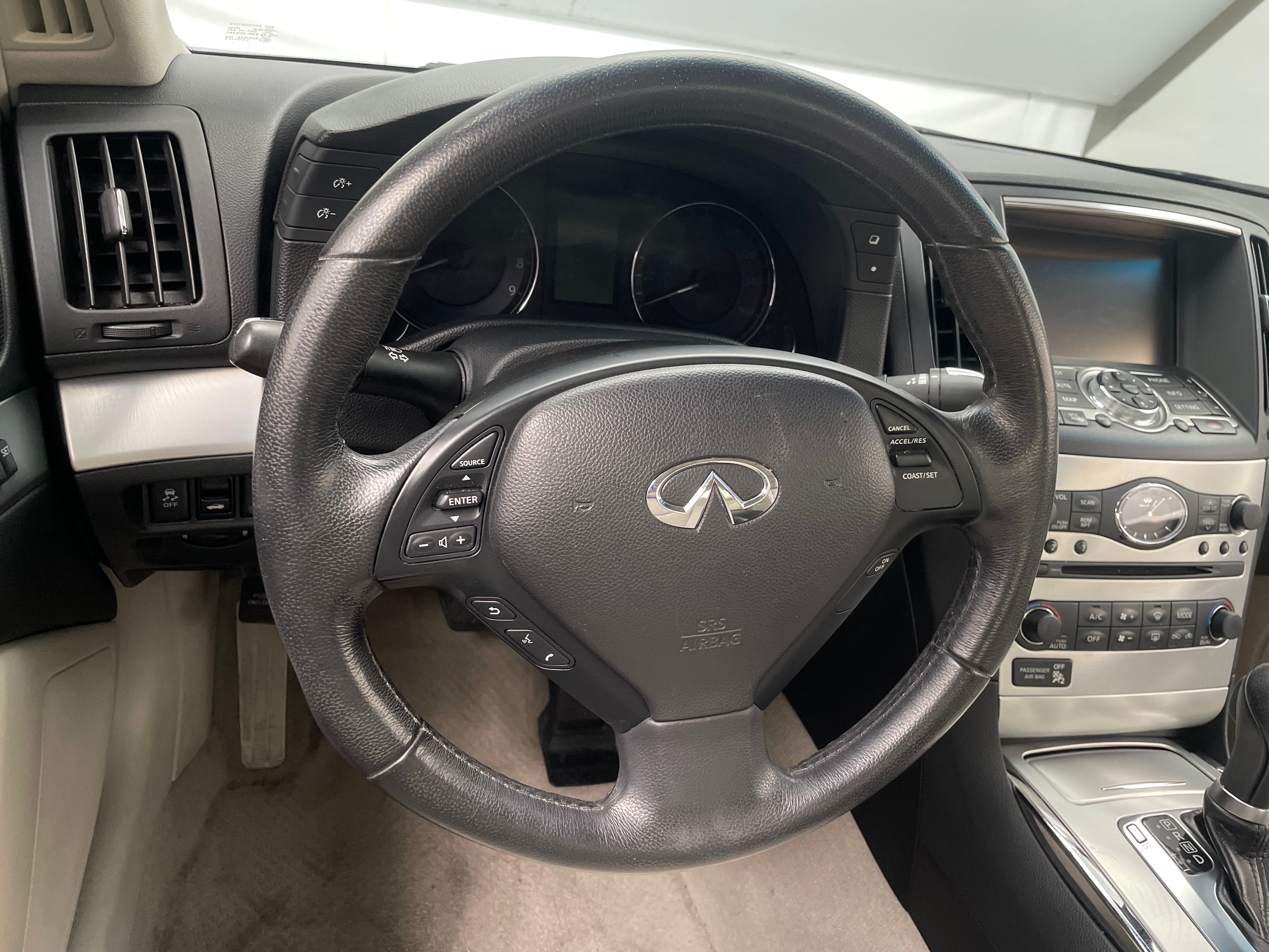 2015 INFINITI Q60 Journey 3