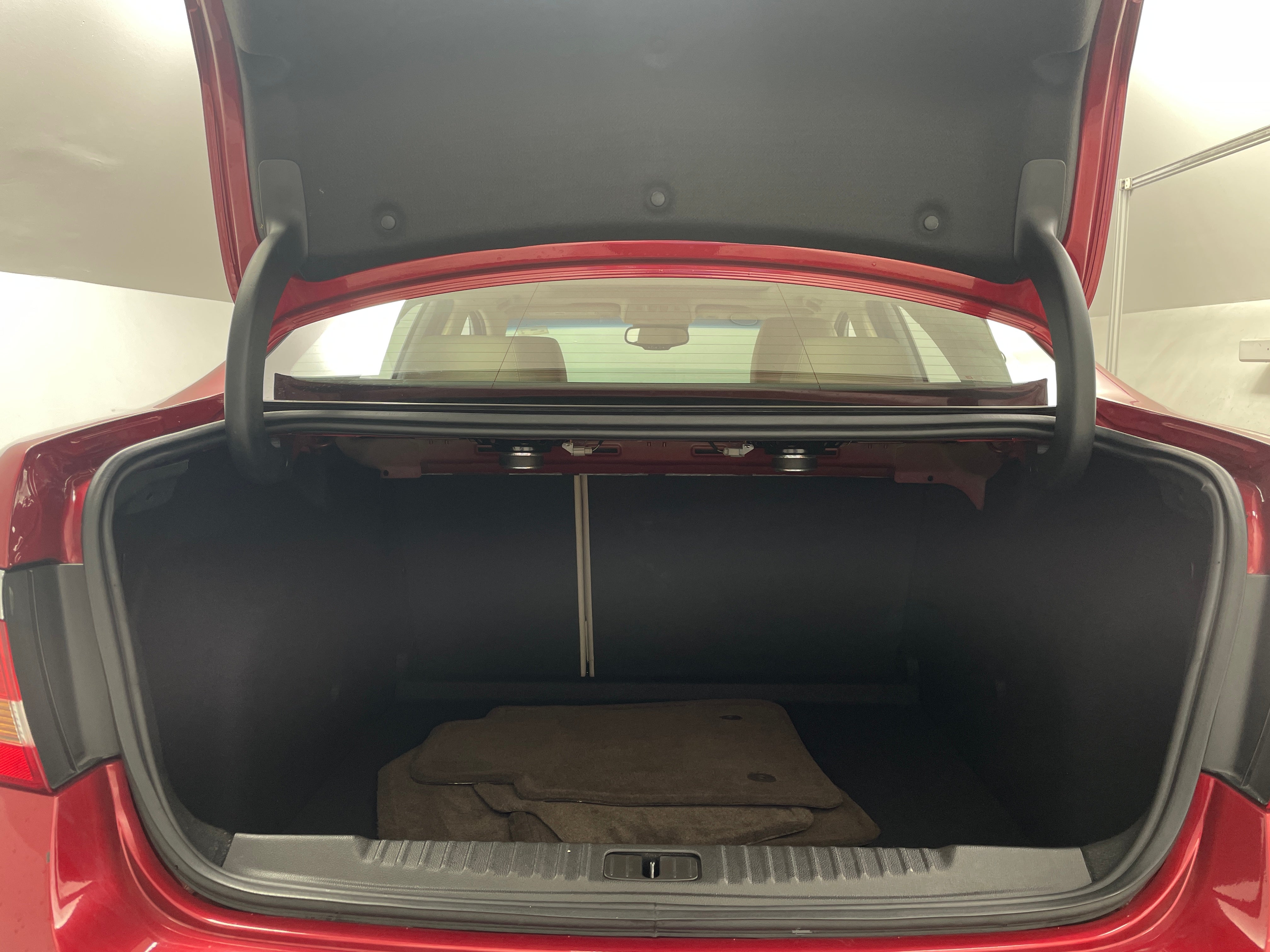 2012 Buick Verano Leather Group 6