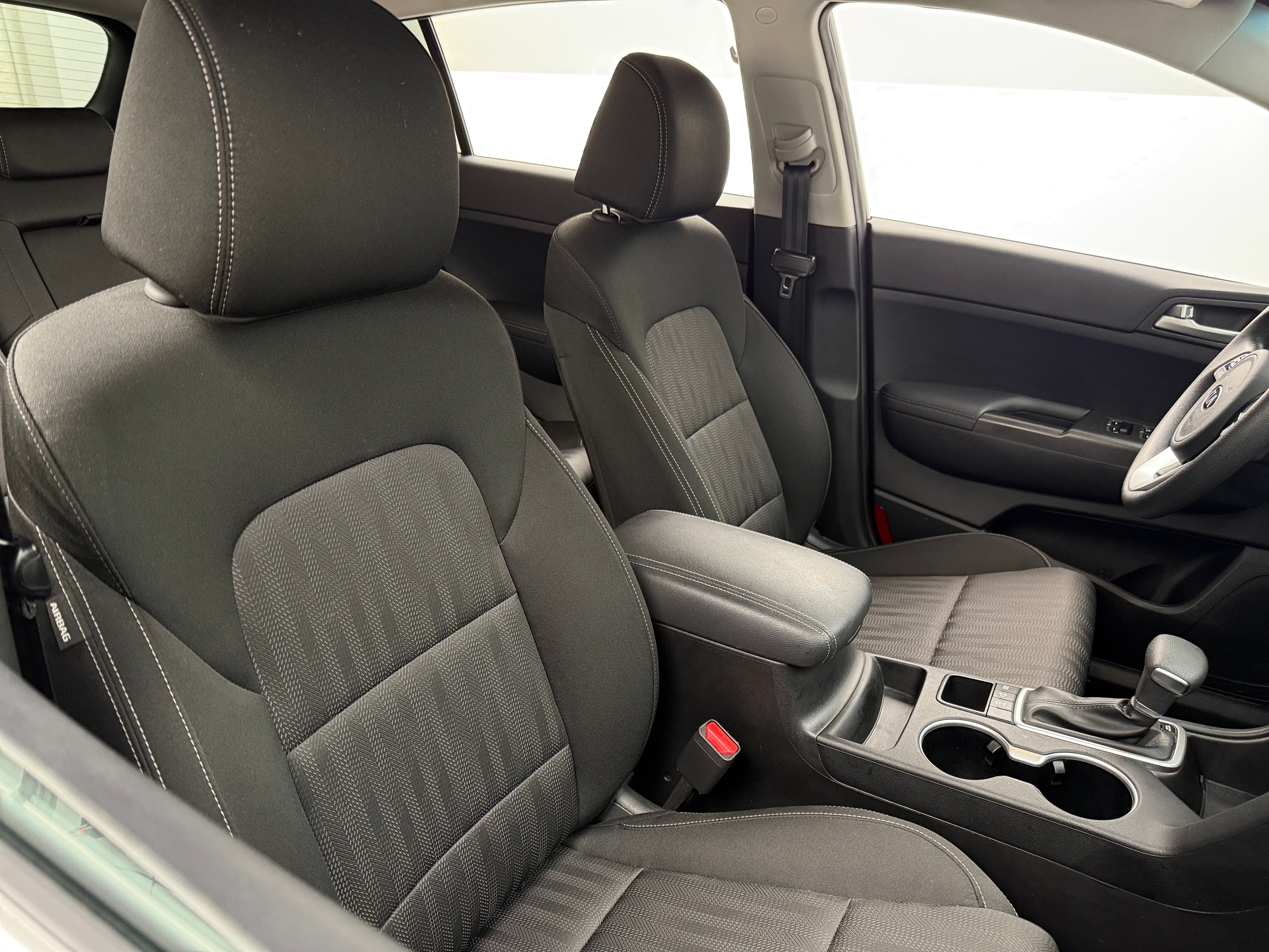 2022 Kia Sportage LX 2