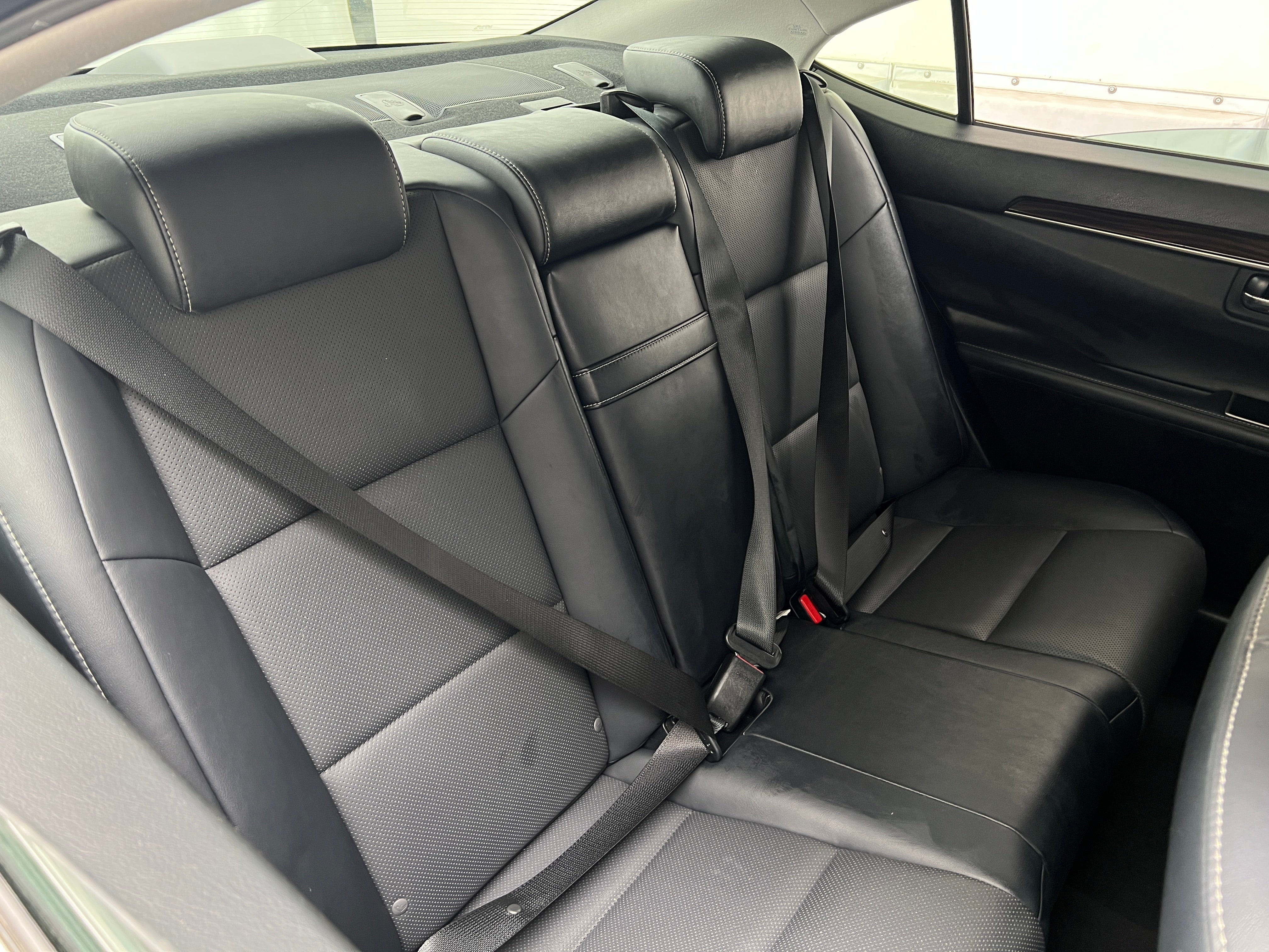 2016 Lexus ES 350 5