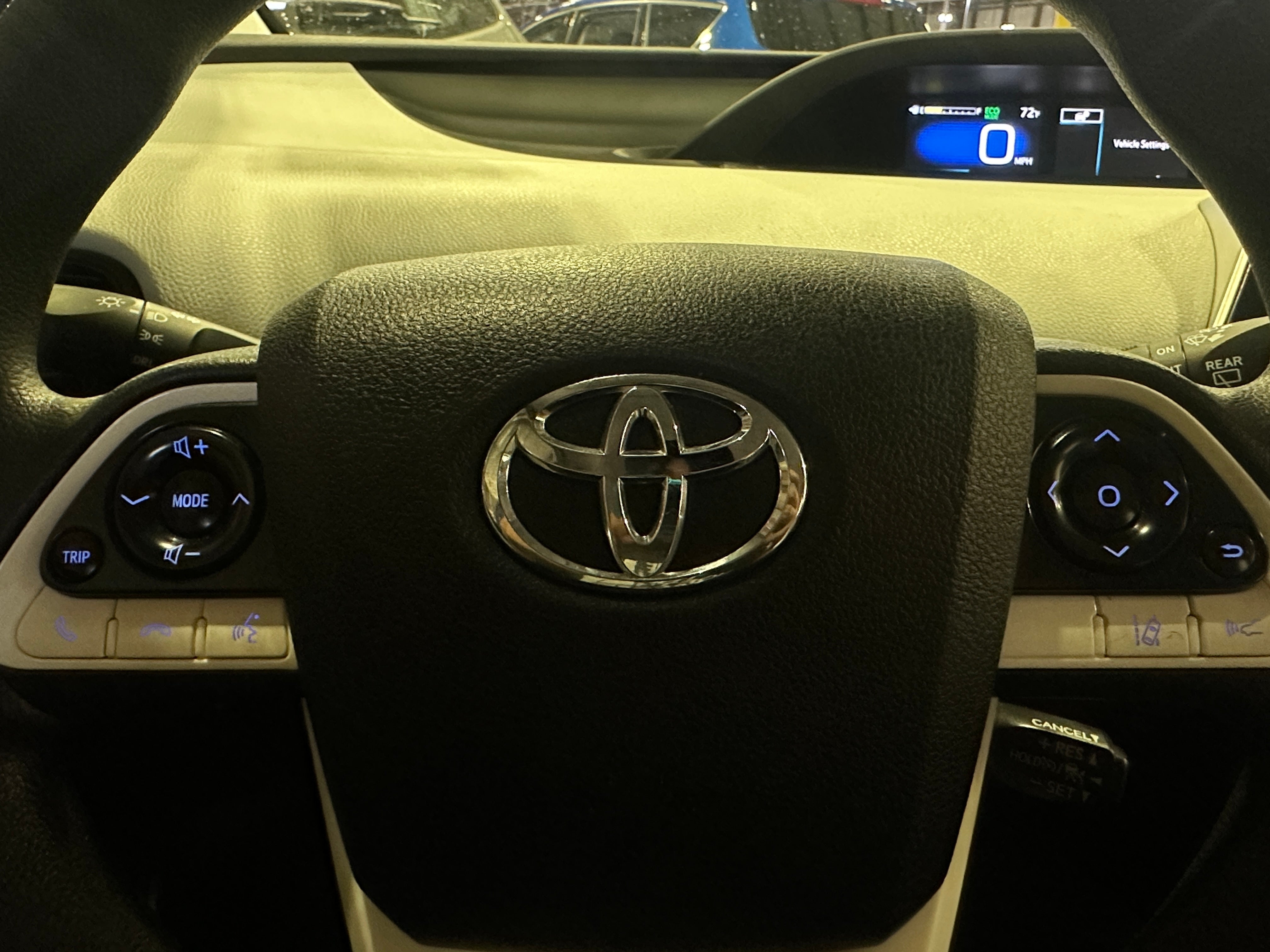 2017 Toyota Prius Two 5