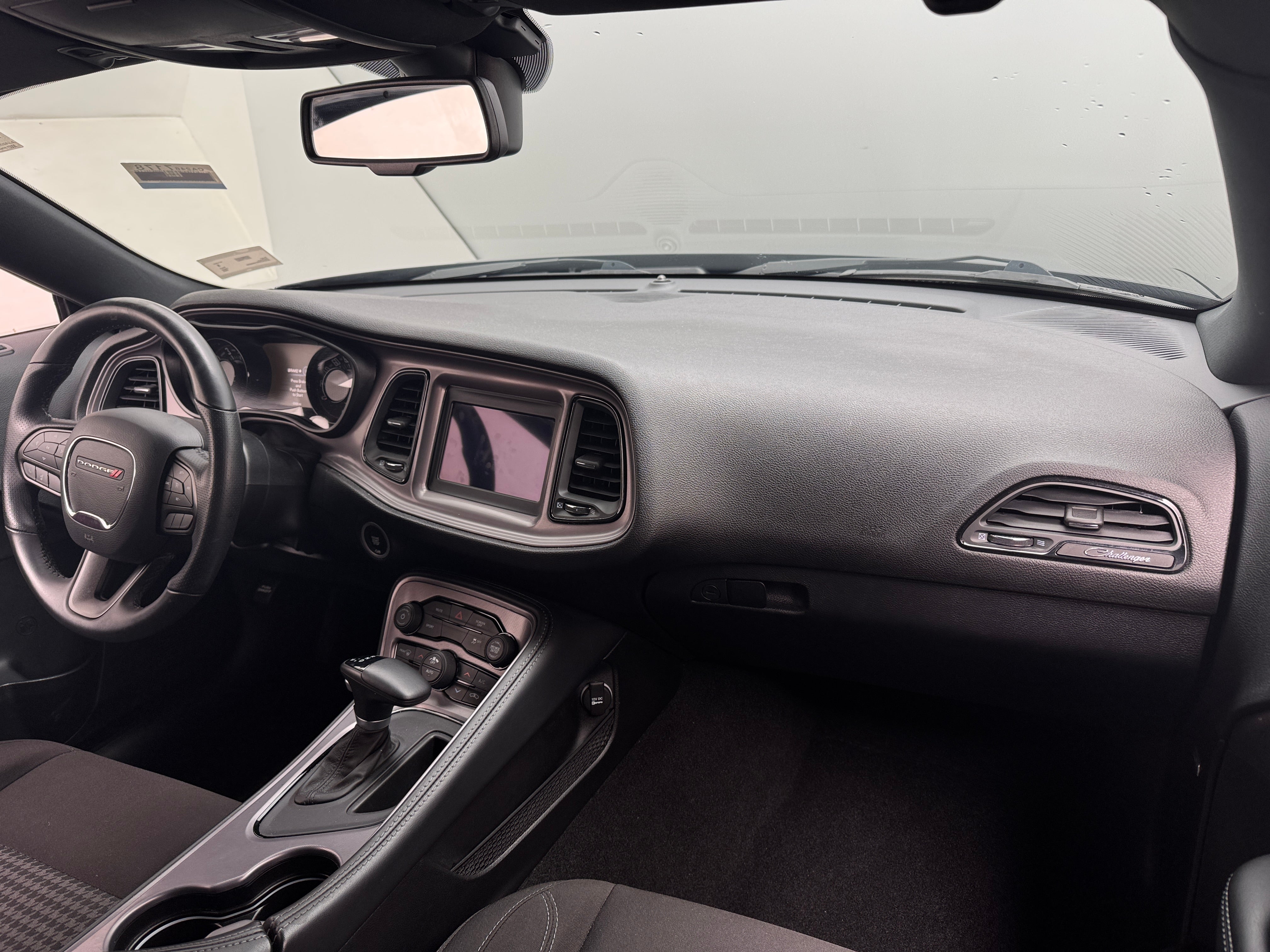 2023 Dodge Challenger SXT 3