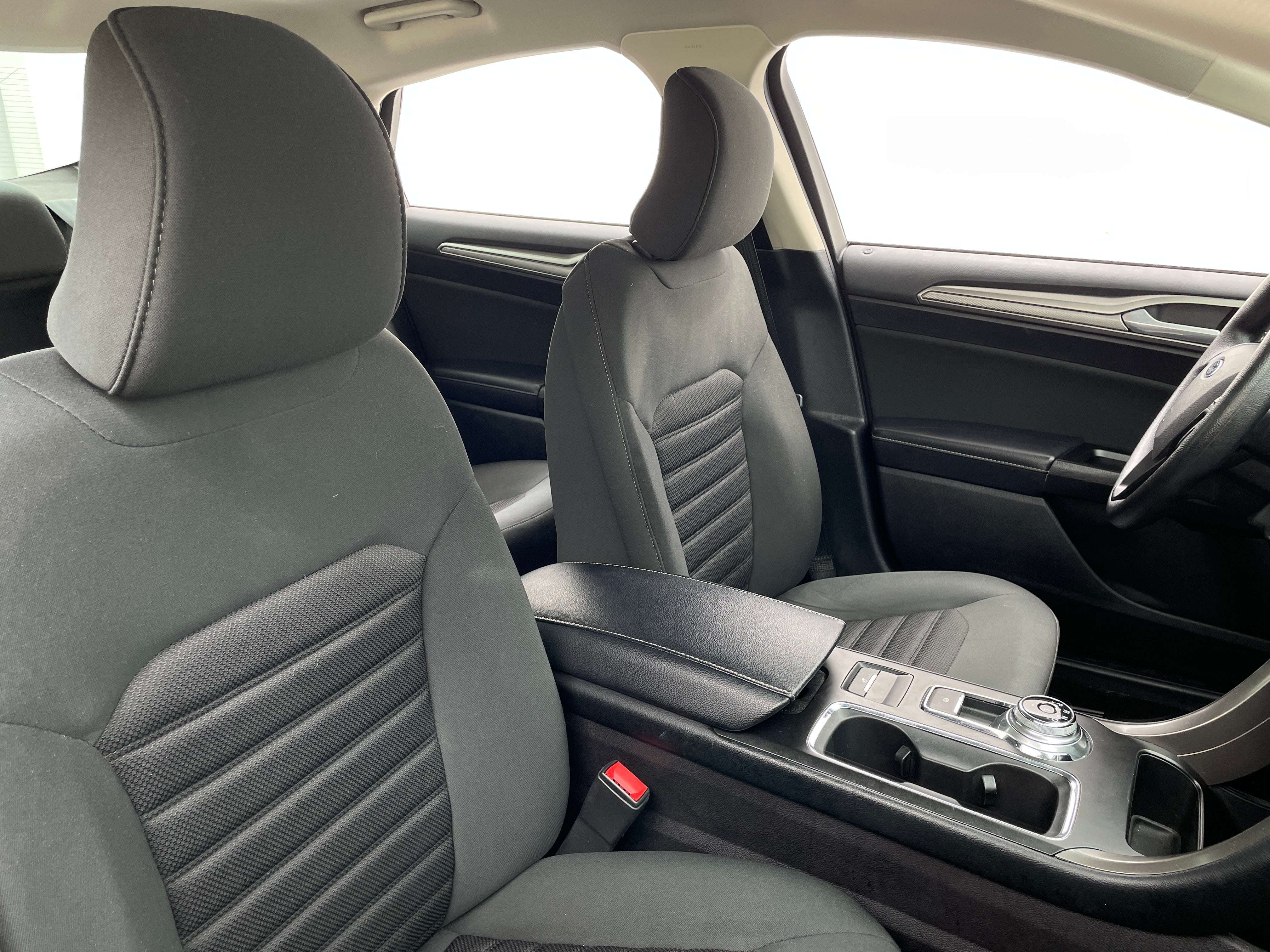 2017 Ford Fusion SE 2