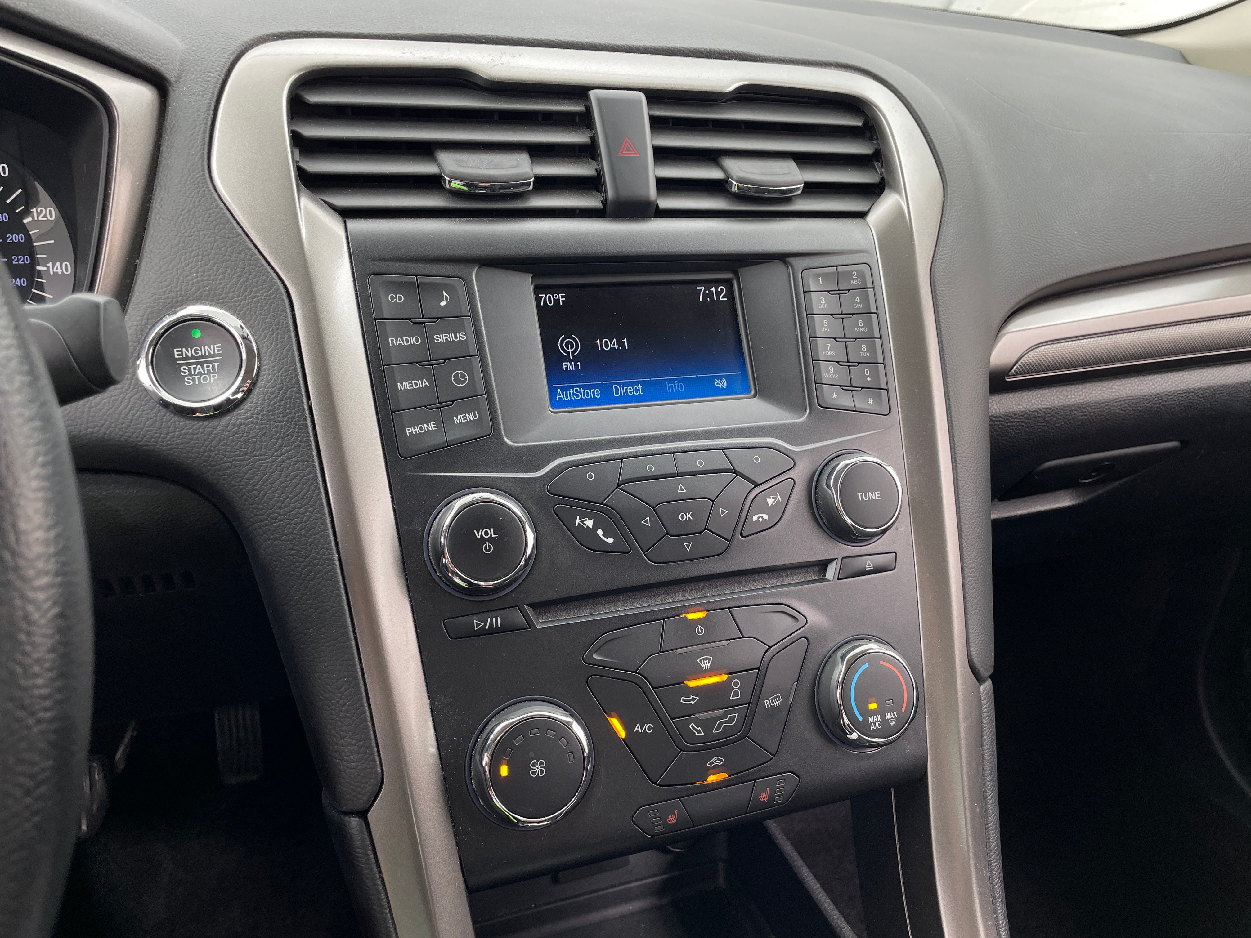 2017 Ford Fusion SE 4