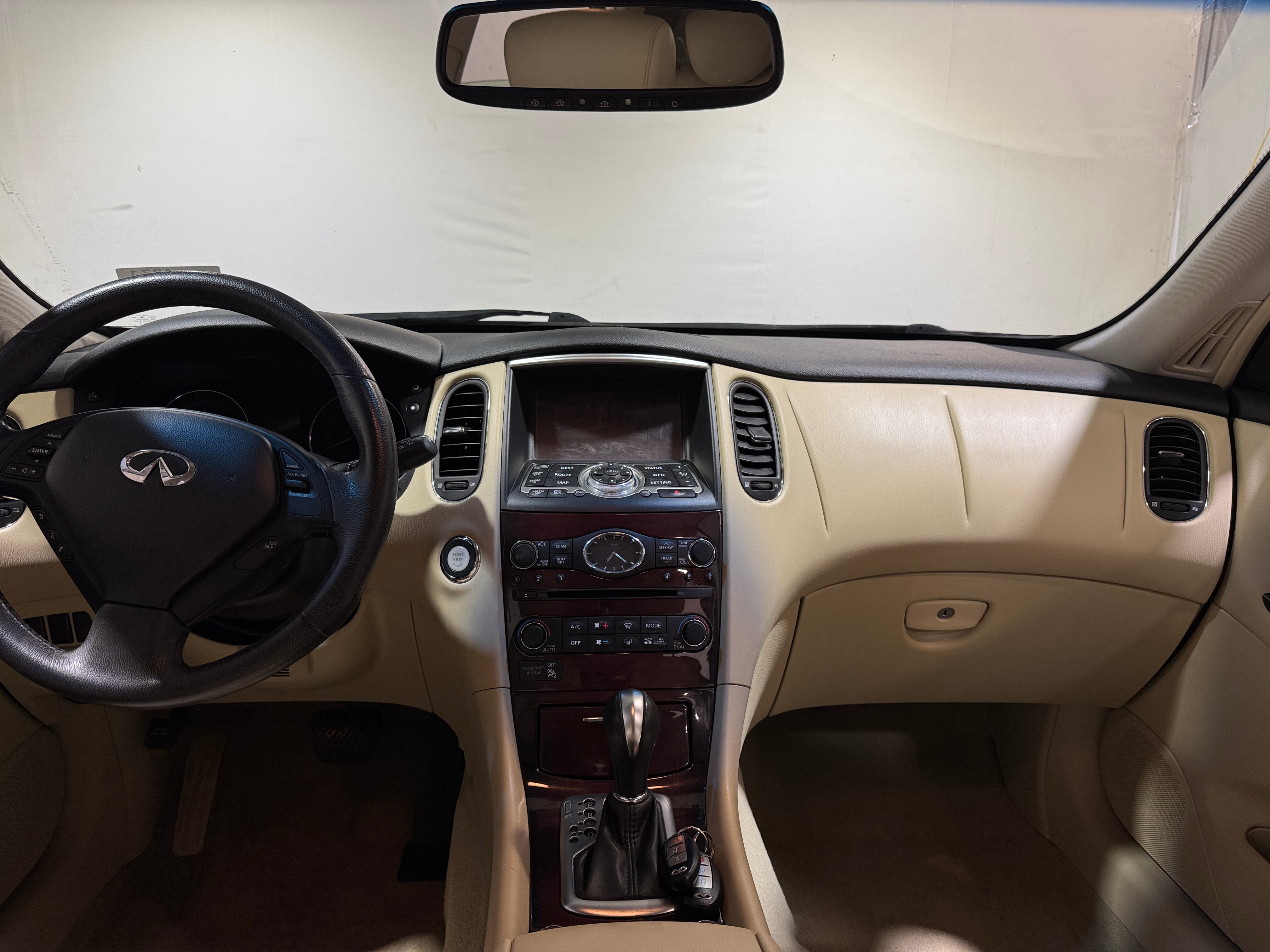 2017 INFINITI QX50 Base 2