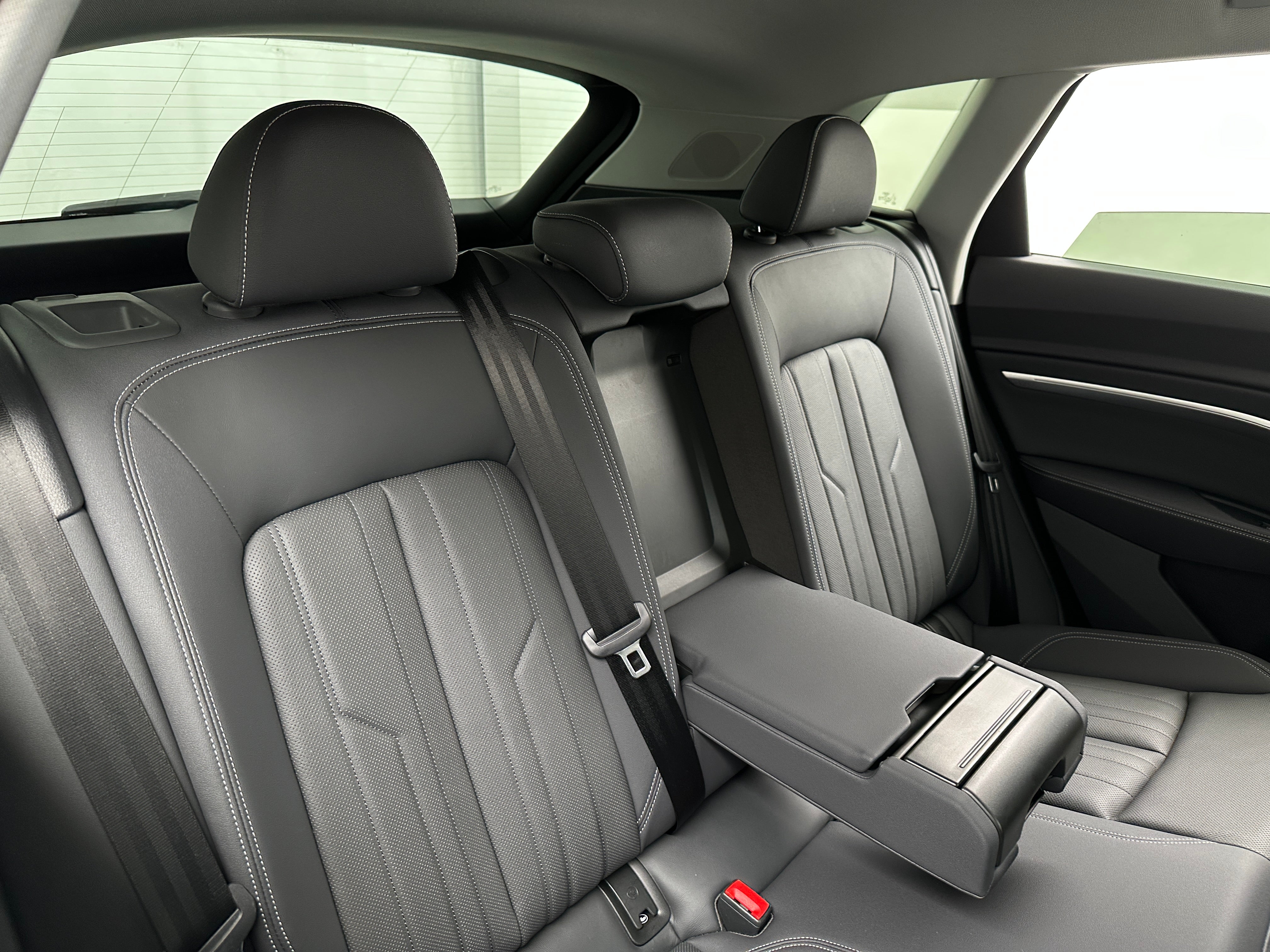 2021 Audi e-tron Premium Plus 5